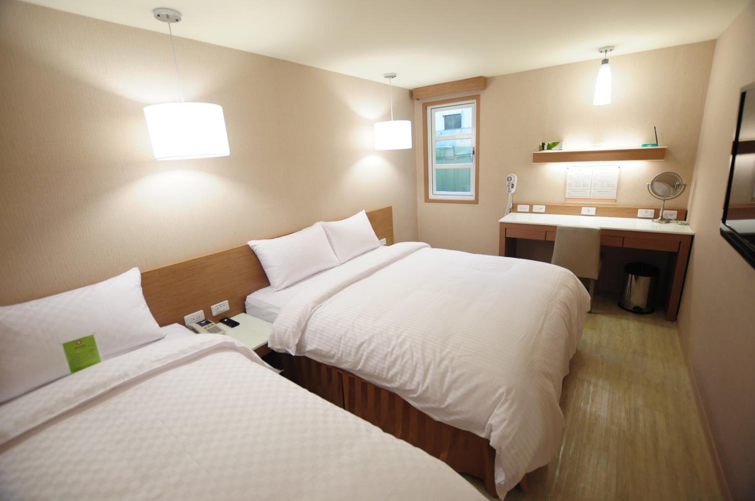 Business Triple Room photo 3