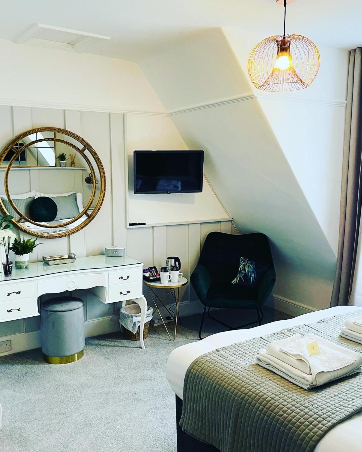Double Room with Private Bathroom photo 2