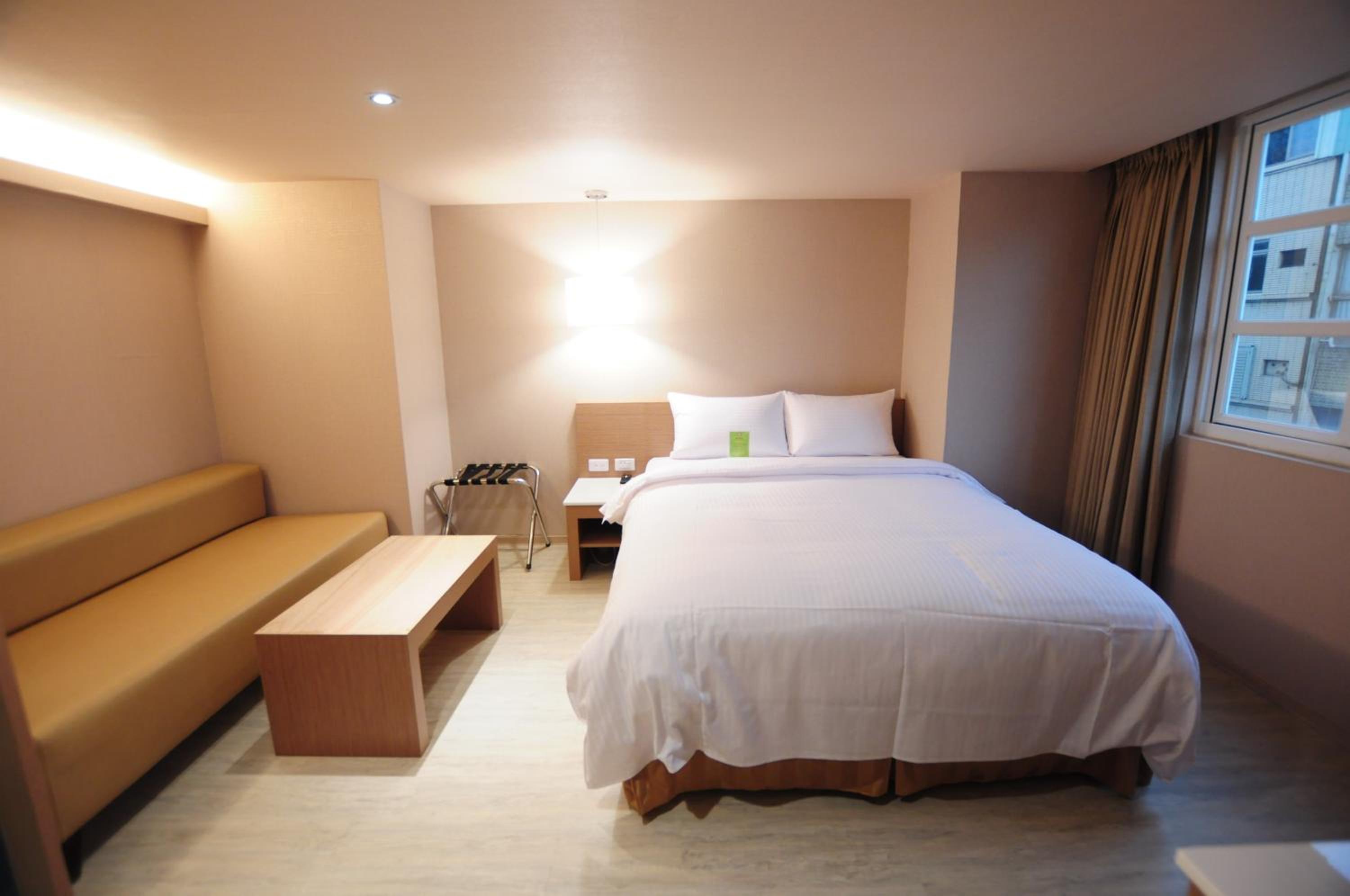 Exquisite Triple Room photo 2