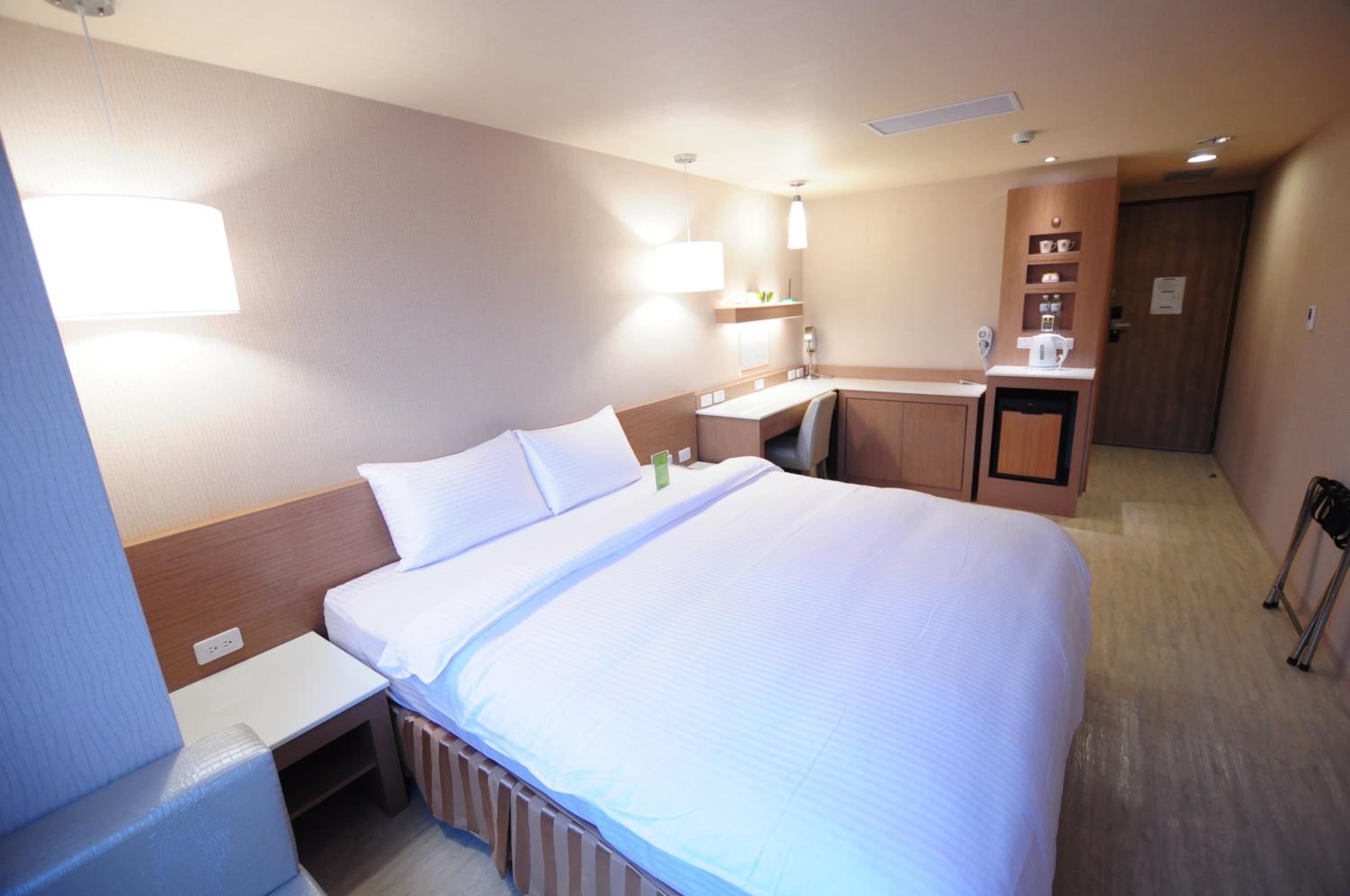 Deluxe Double Room photo 3