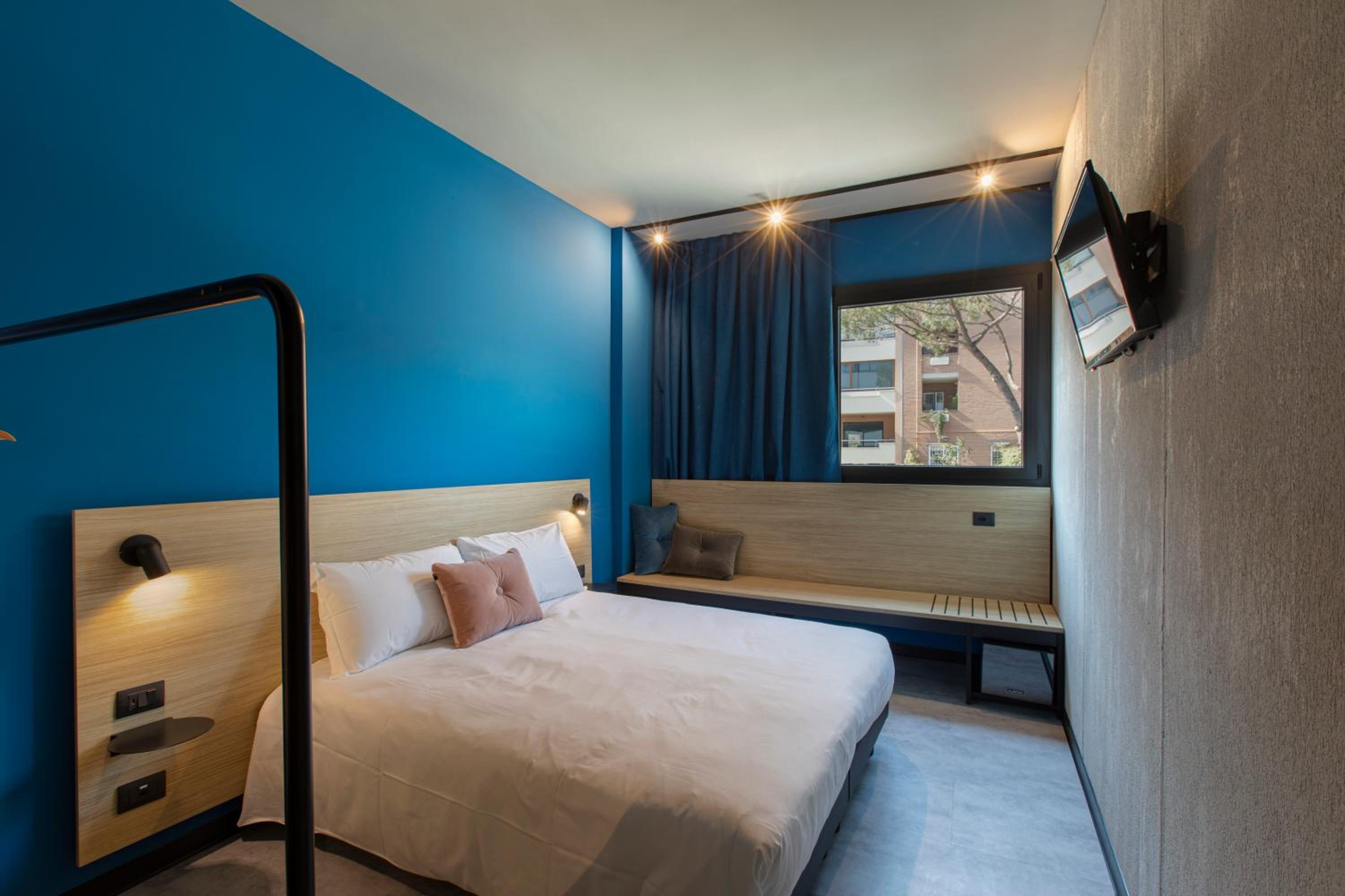 Superior Double Room with Balcony