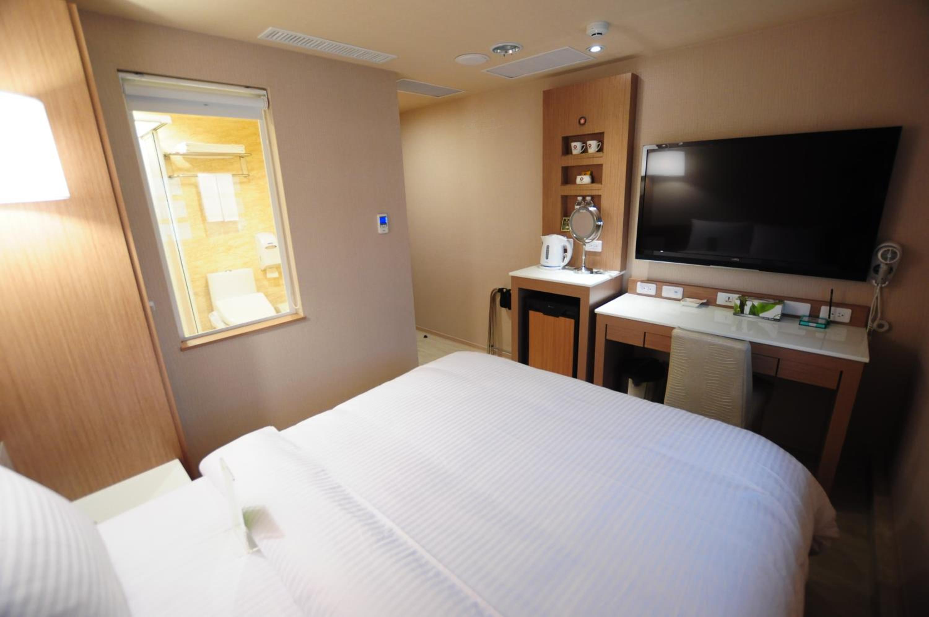 Standard Double Room photo 3