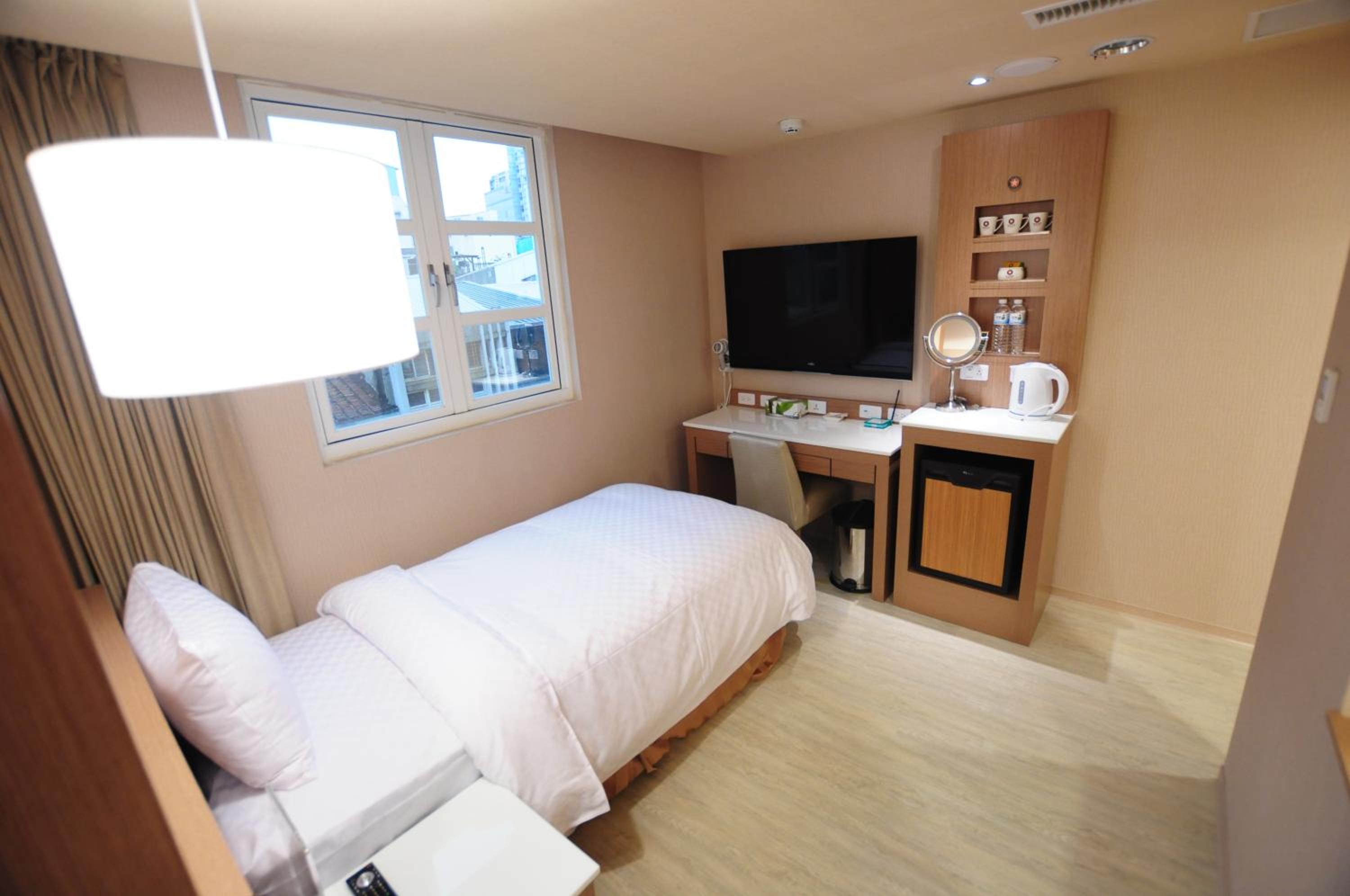 Exquisite Triple Room photo 3