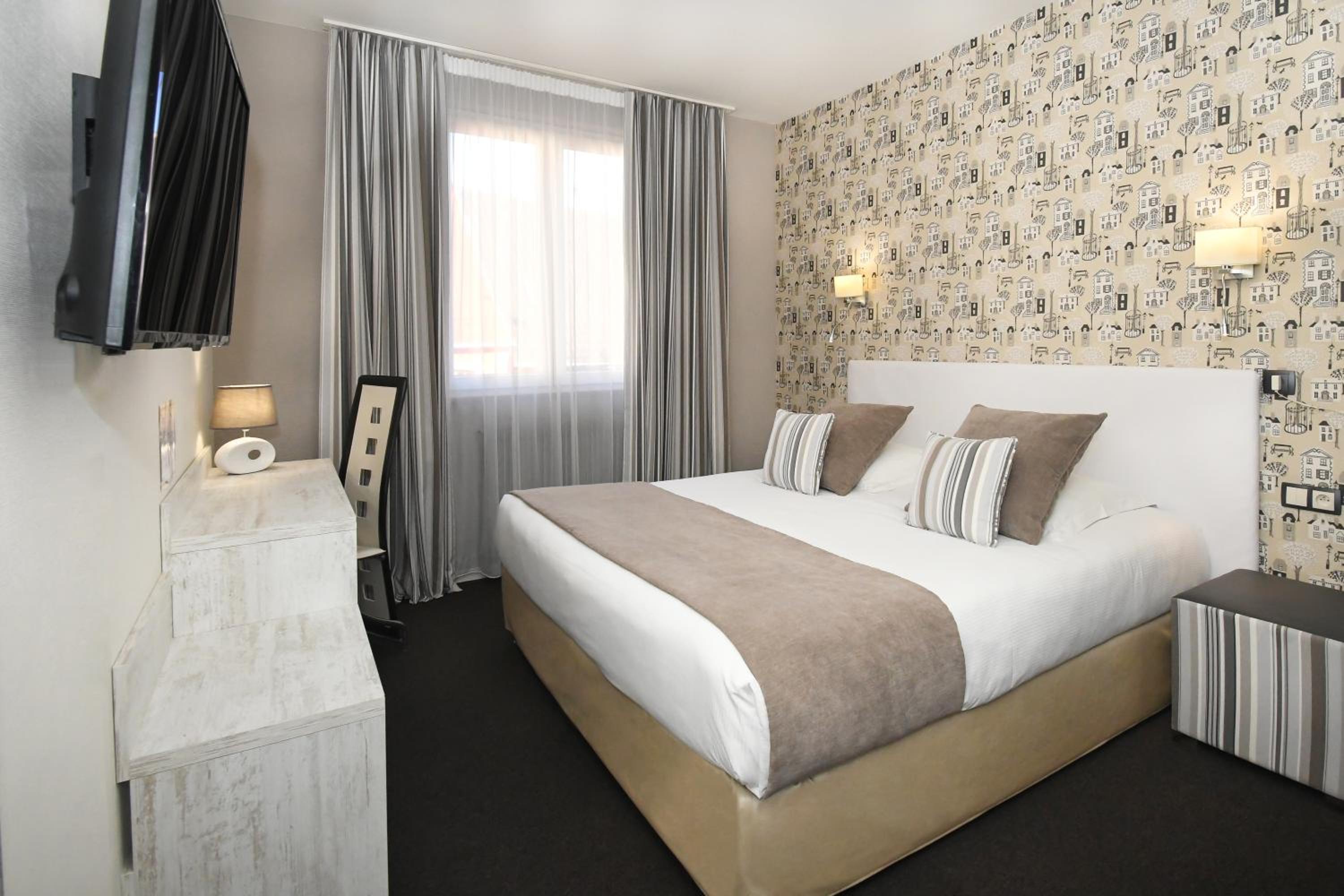 Superior Double Room - Photo 3