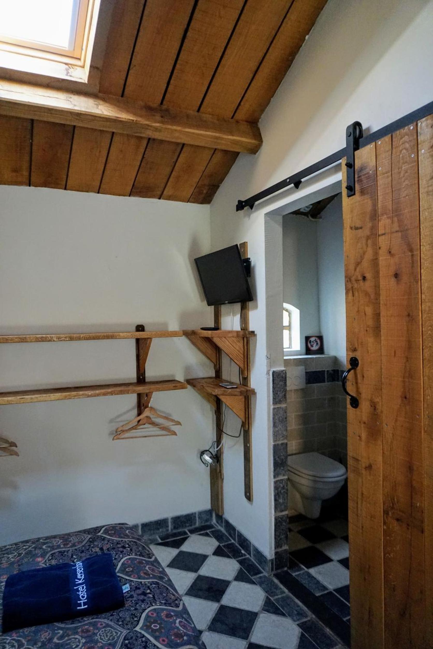 Deluxe Double Studio - Photo 7
