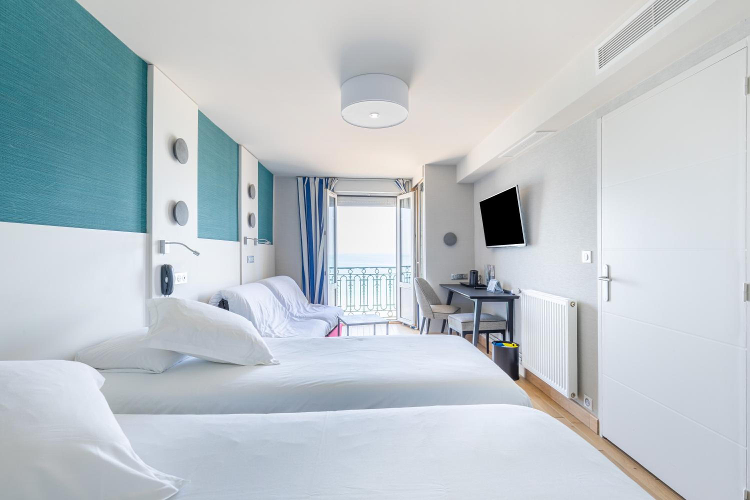 Junior Suite with Sea View photo 2