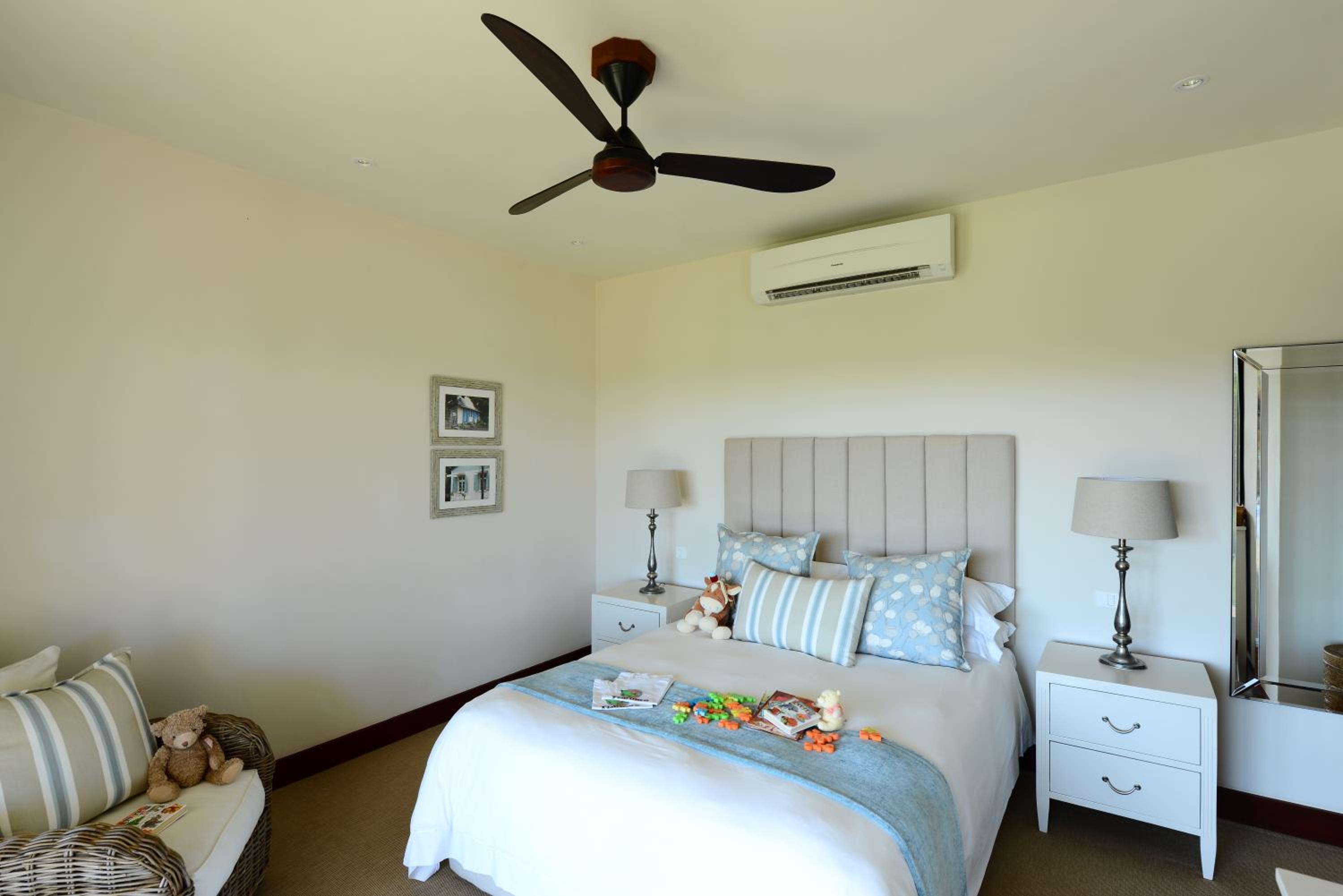 Four-Bedrooms Pool Villa