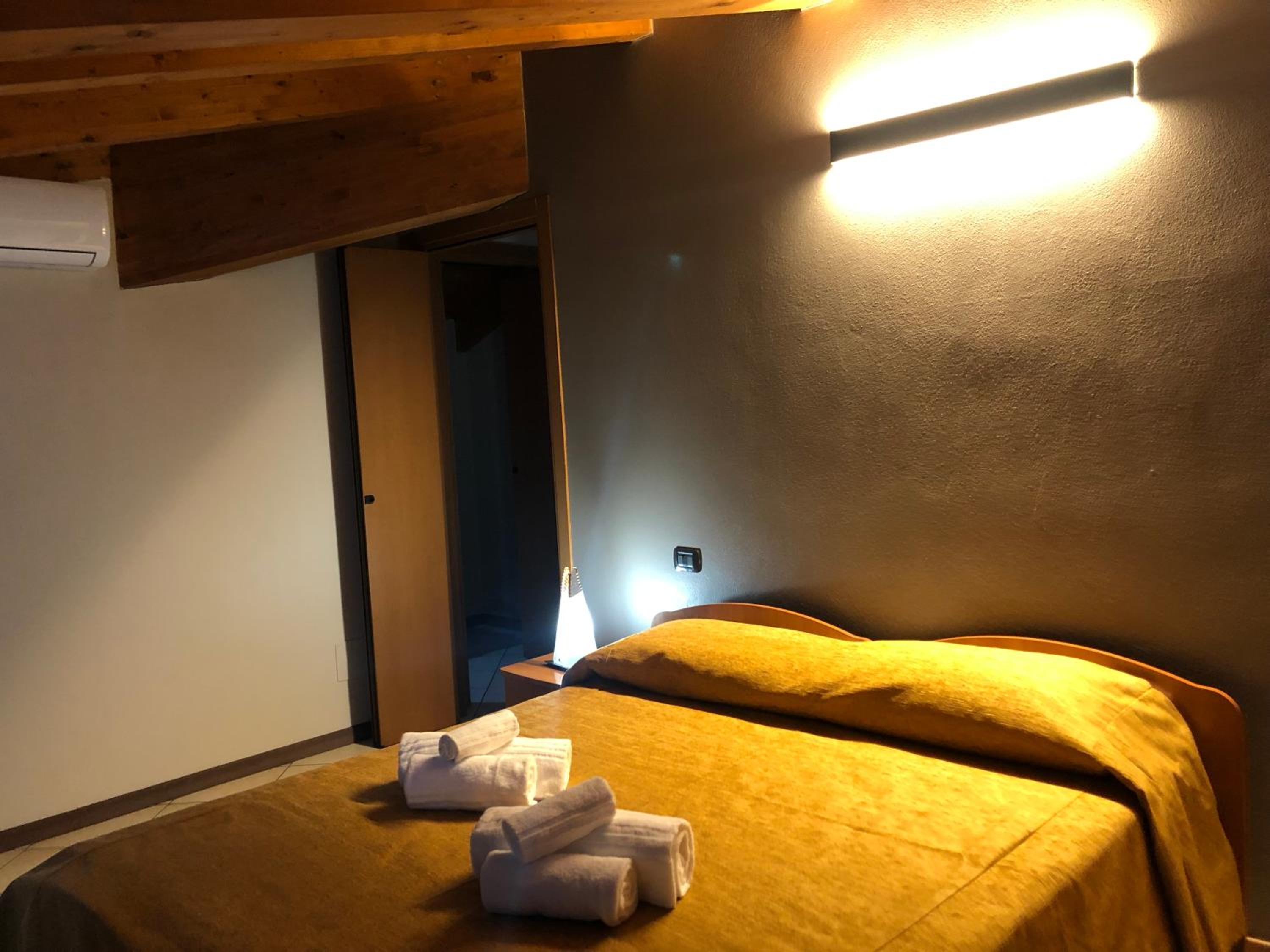 Two-Bedroom Apartment - Photo 8