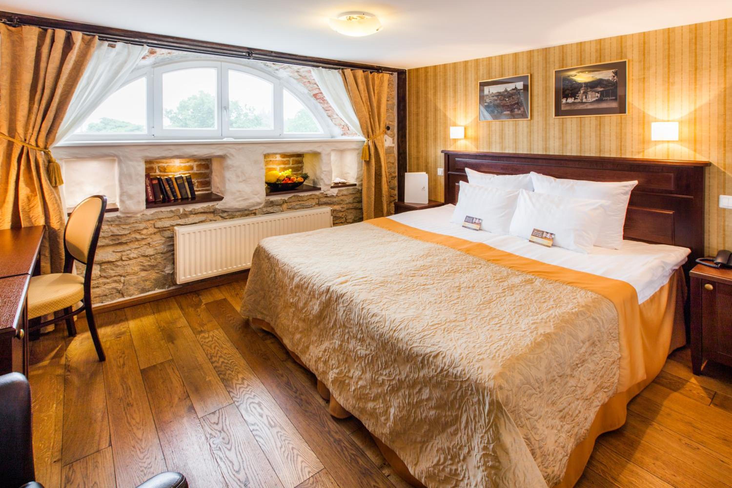 ZEN Double or Twin Room with Spa Bath - Photo 1