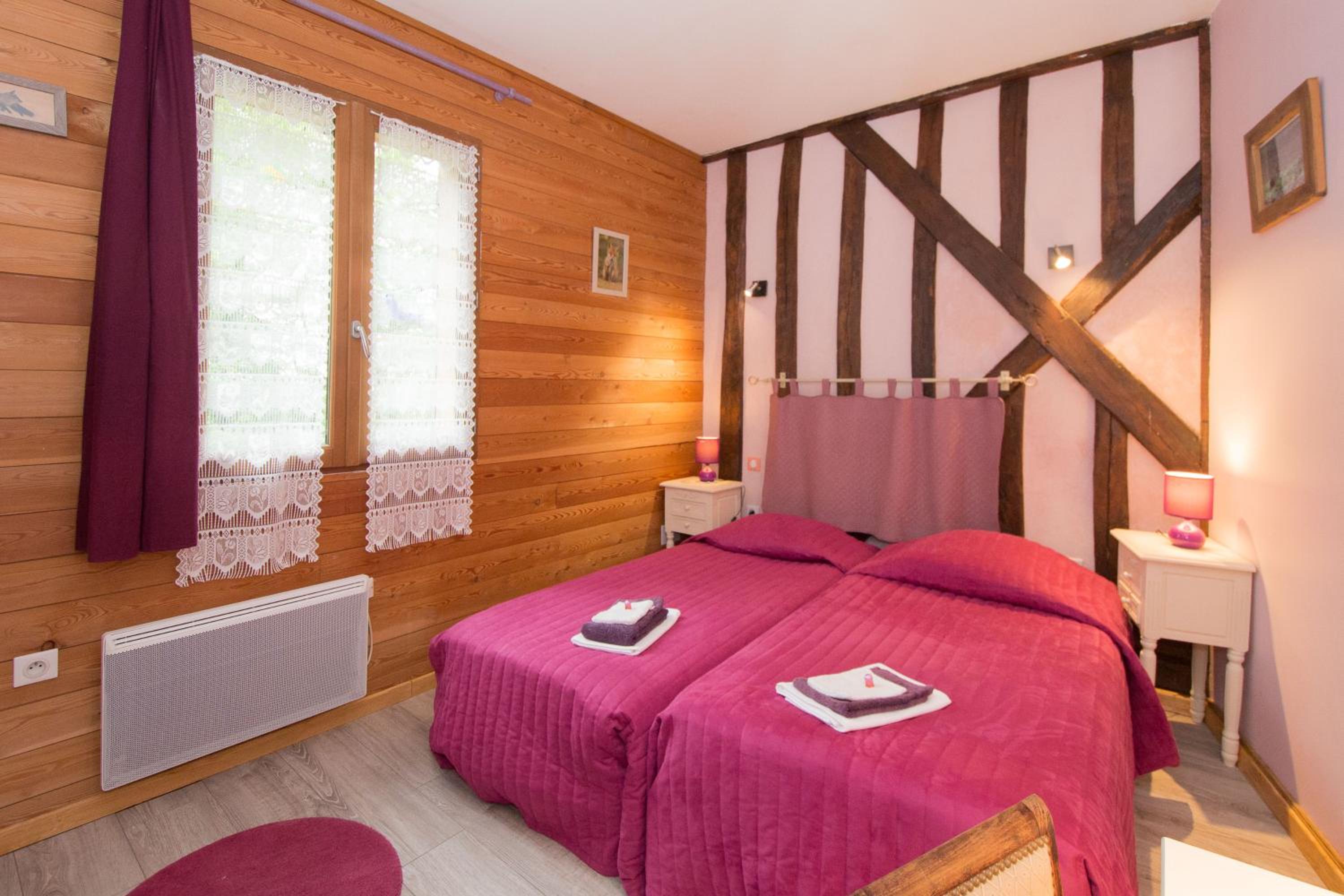 Quadruple Room with Shared Bathroom - Photo 18