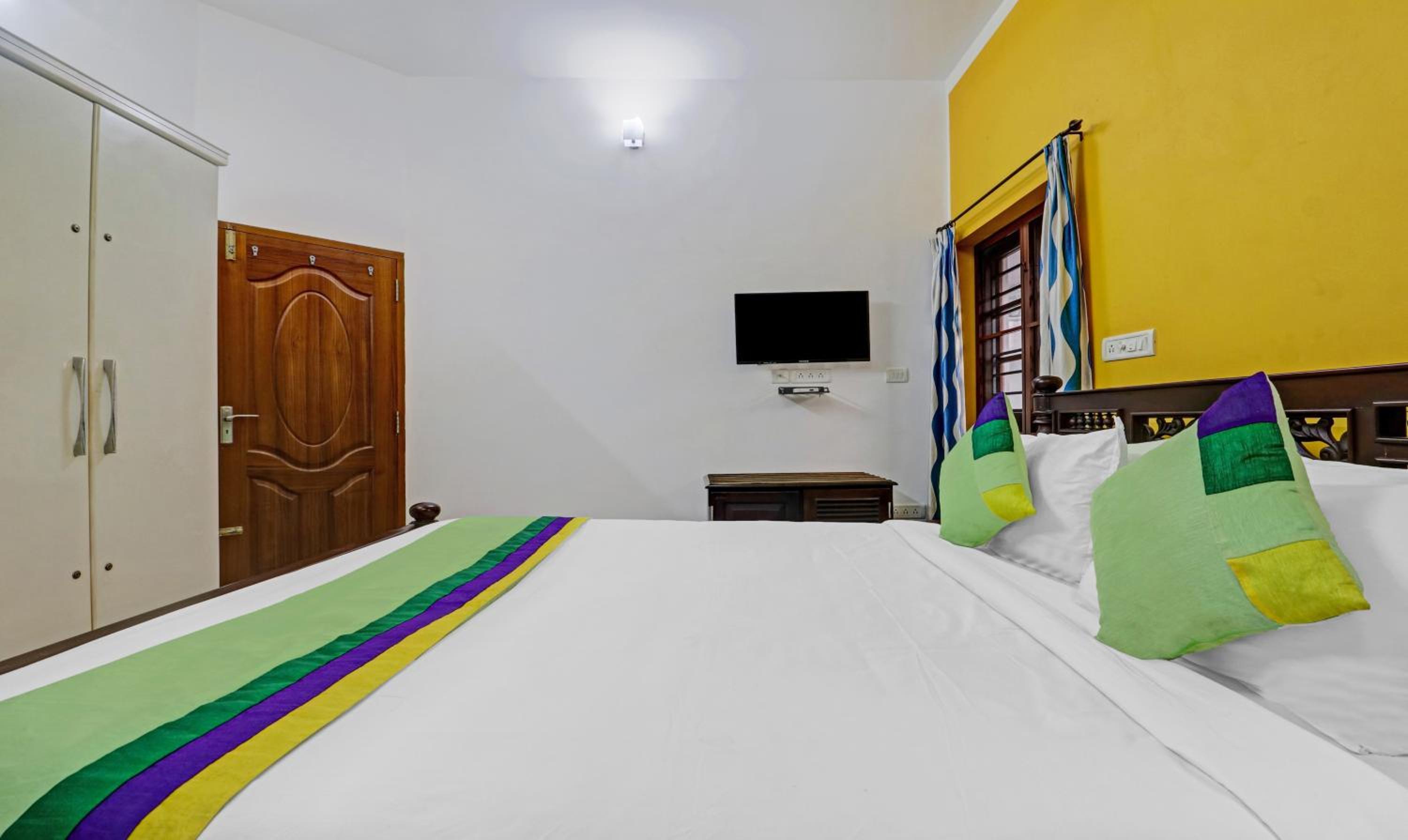 Standard Double Room photo 3