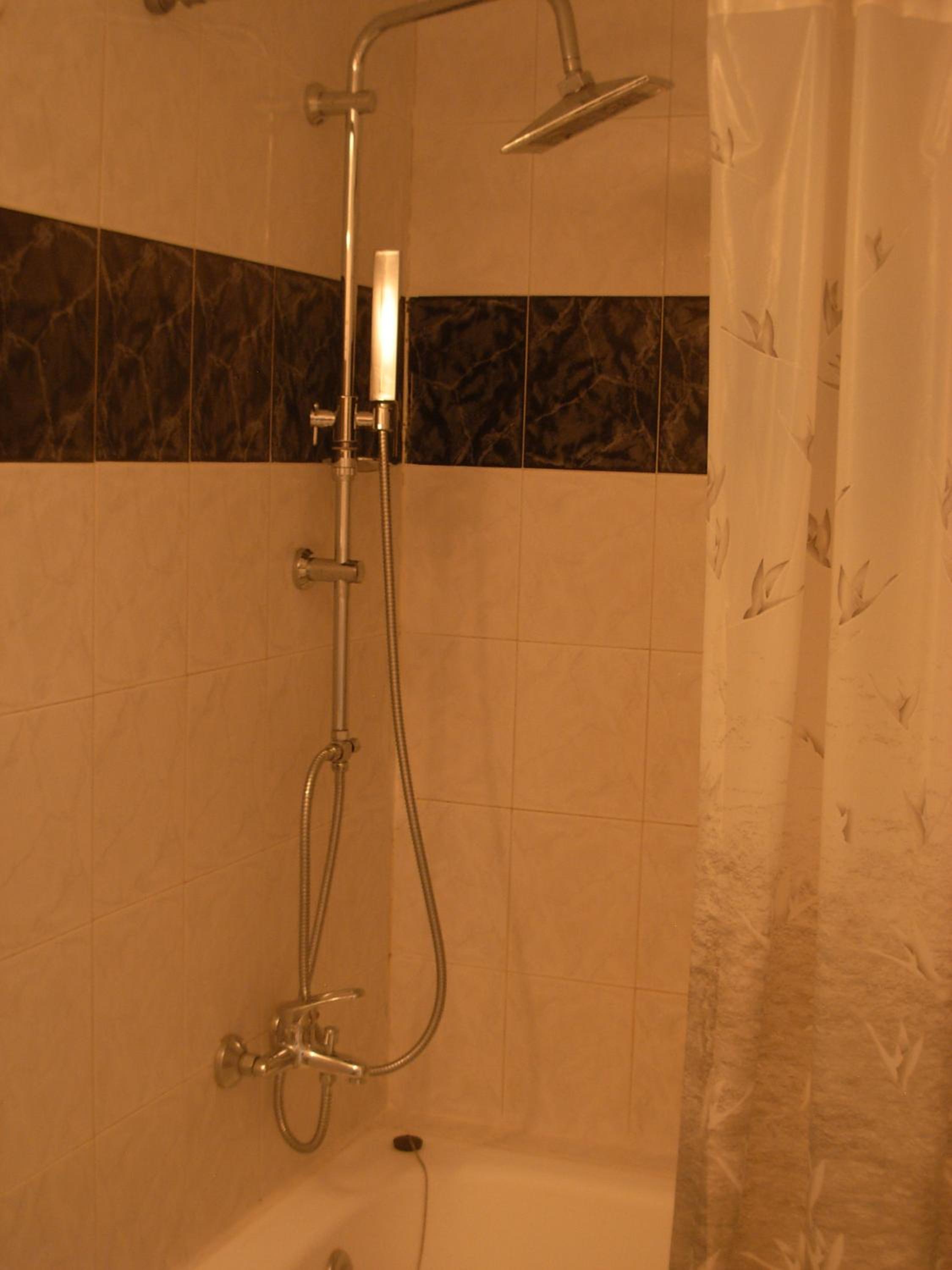 Twin Room - Photo 2