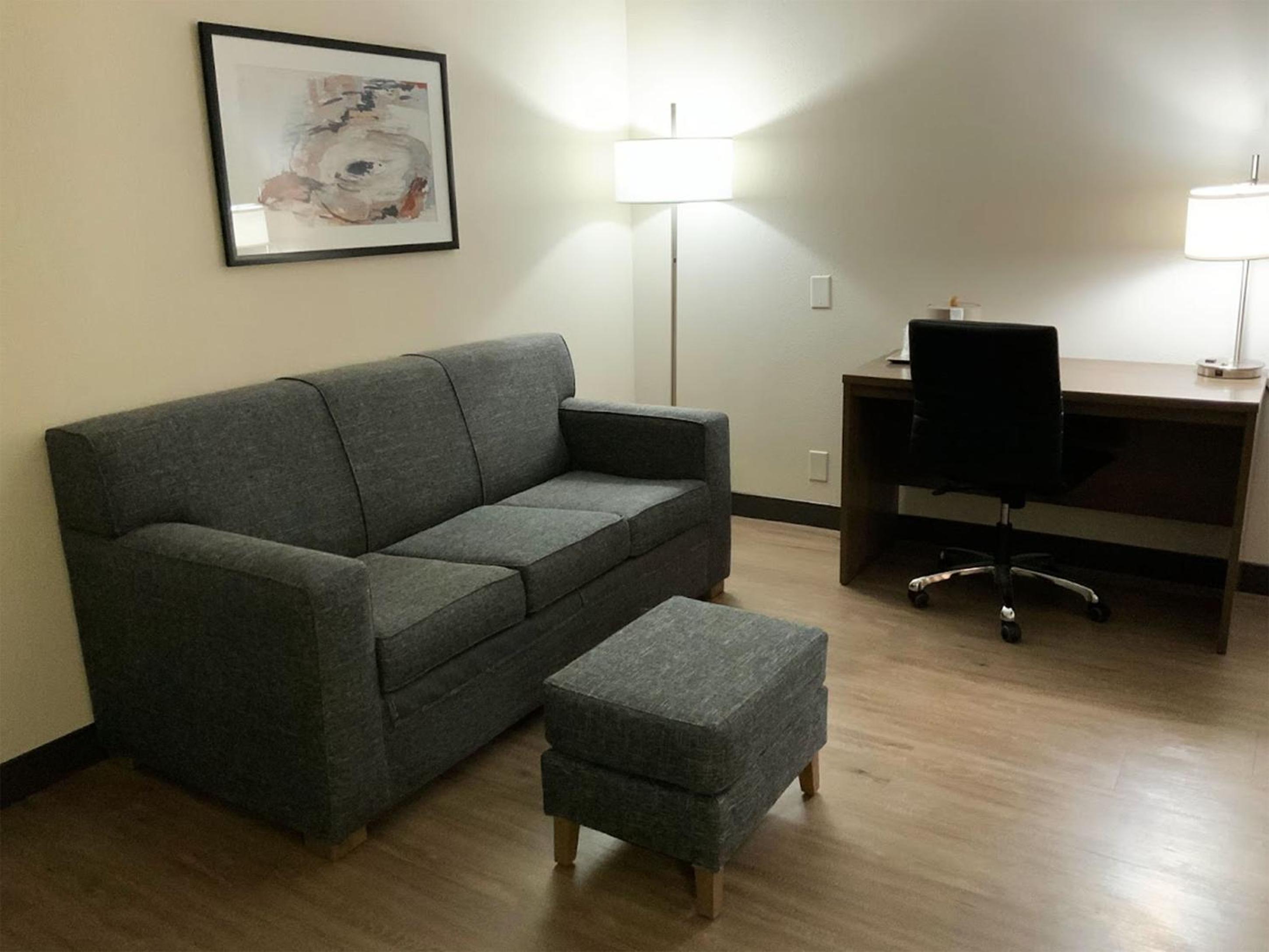 King Studio Suite - Non-Smoking - Photo 2