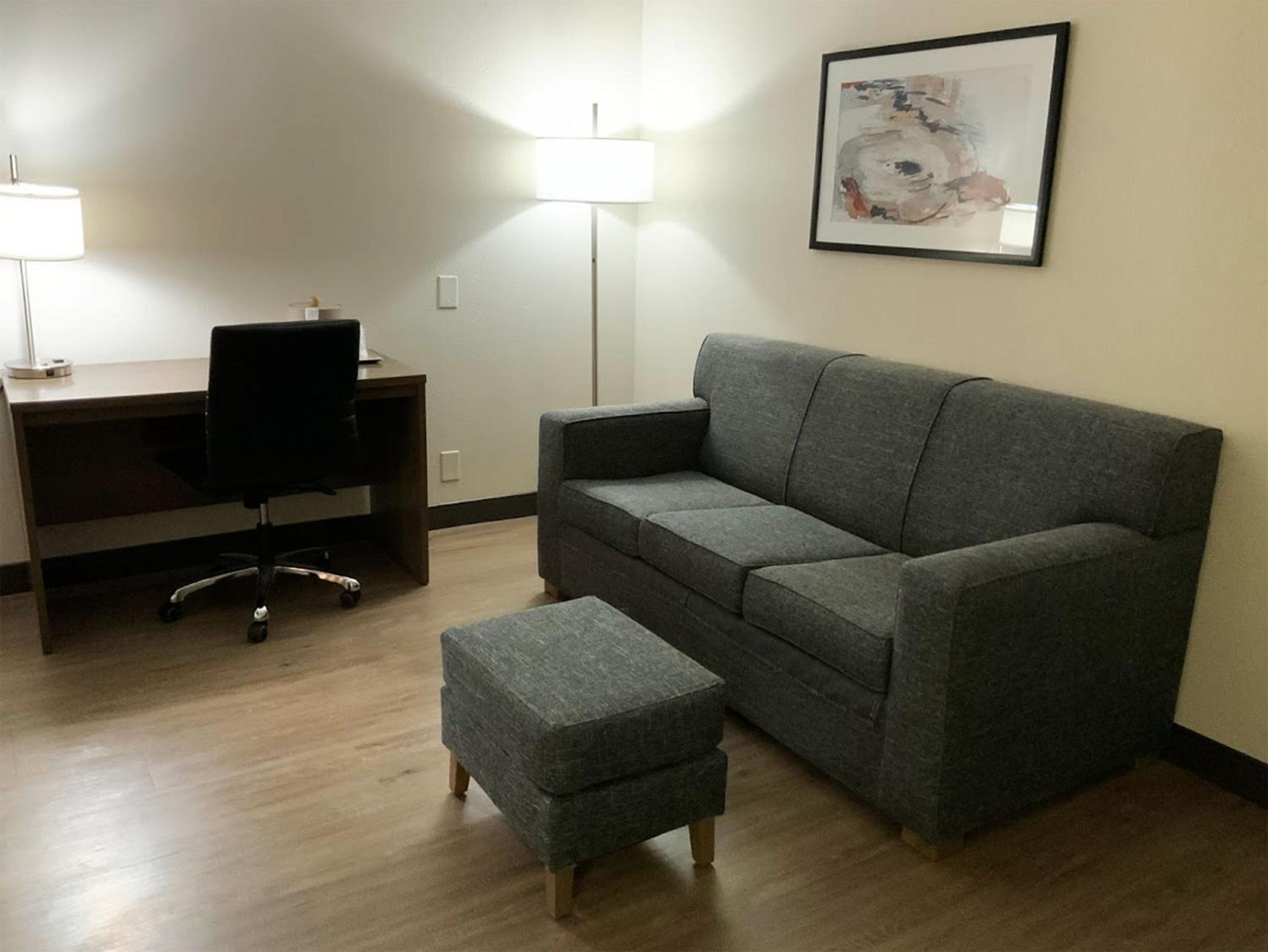 Studio Suite with Two Queen Beds - Non-Smoking - Photo 2