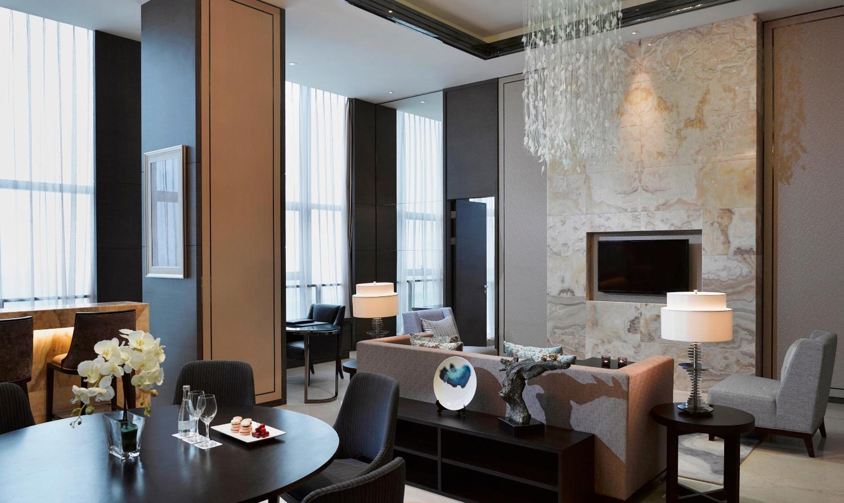 Suite The Level