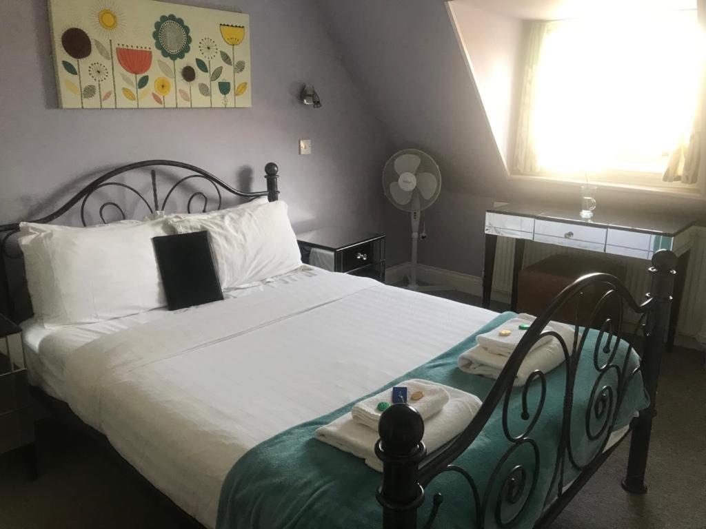 Small Double Room photo 1