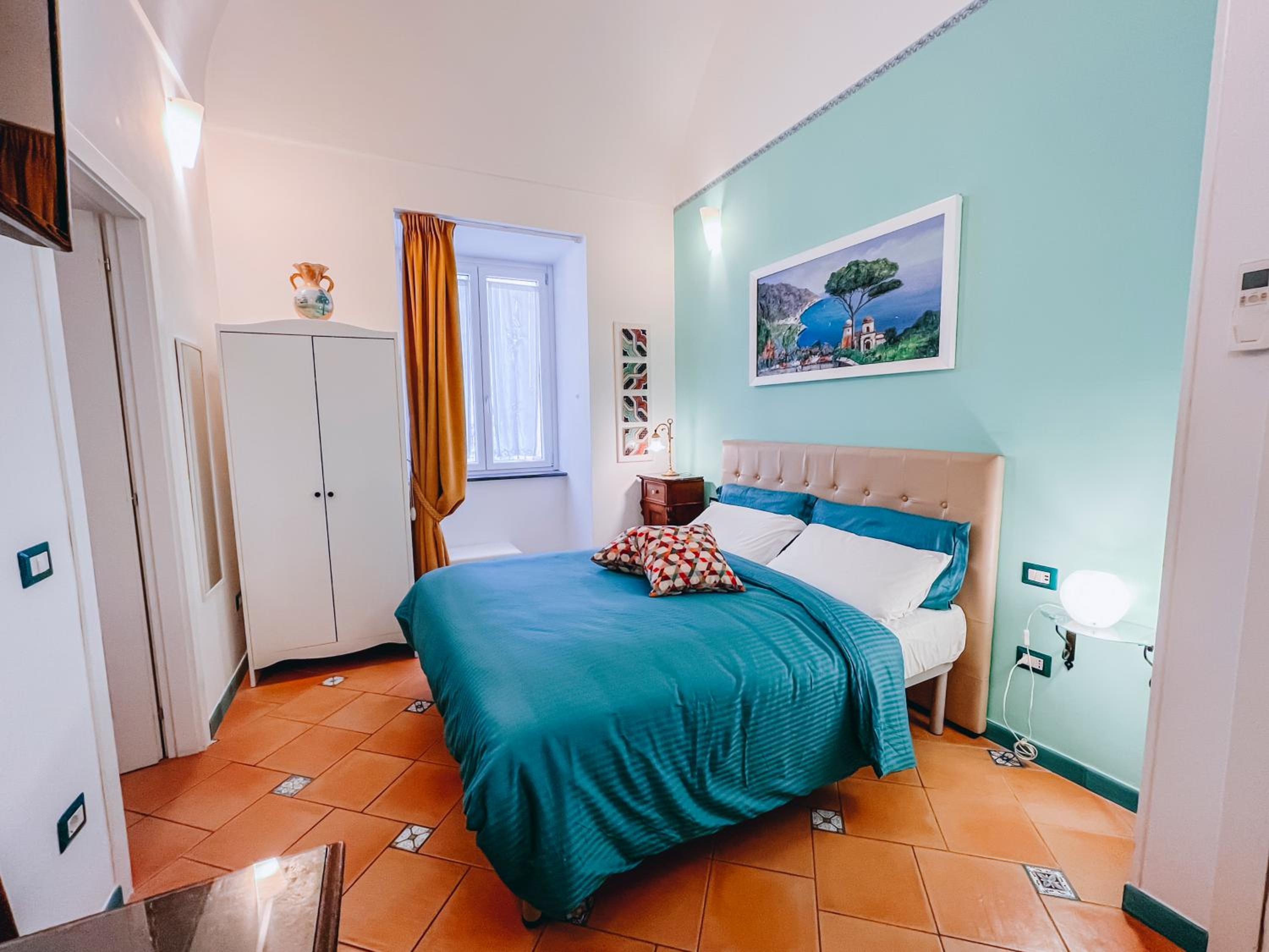 Studio Apartment photo 2