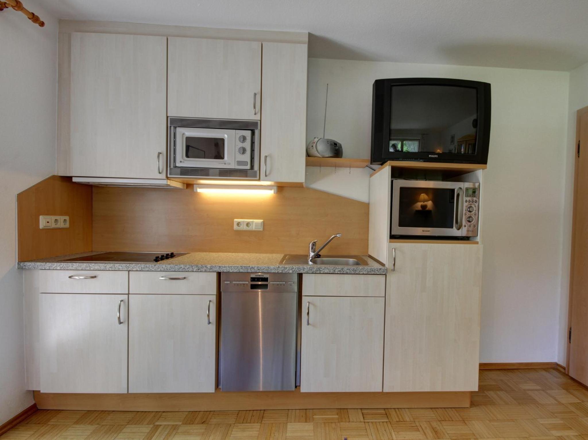 Apartment with Terrace photo 2