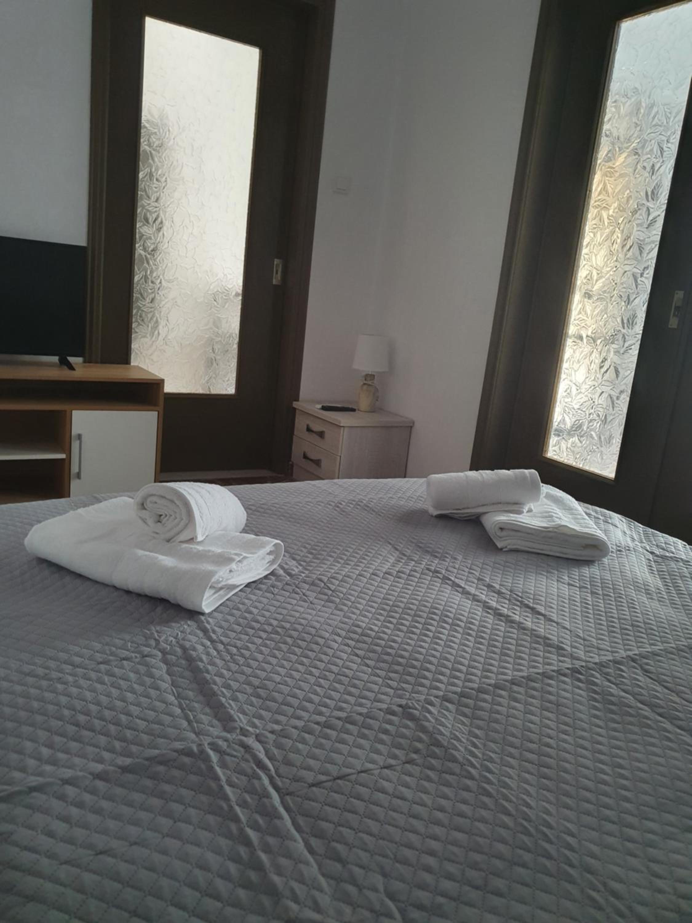 One-Bedroom Apartment - Photo 18