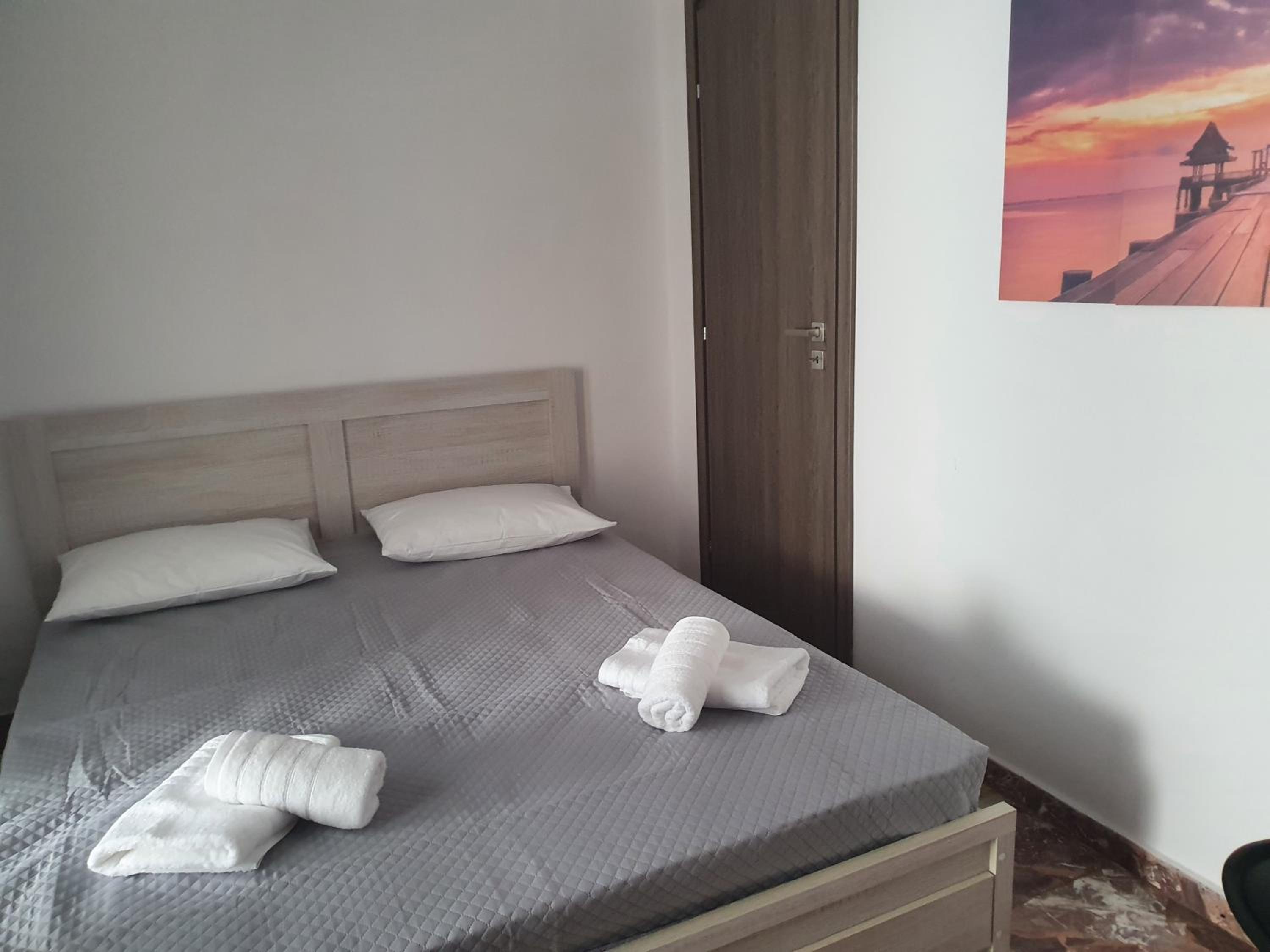 One-Bedroom Apartment - Photo 23