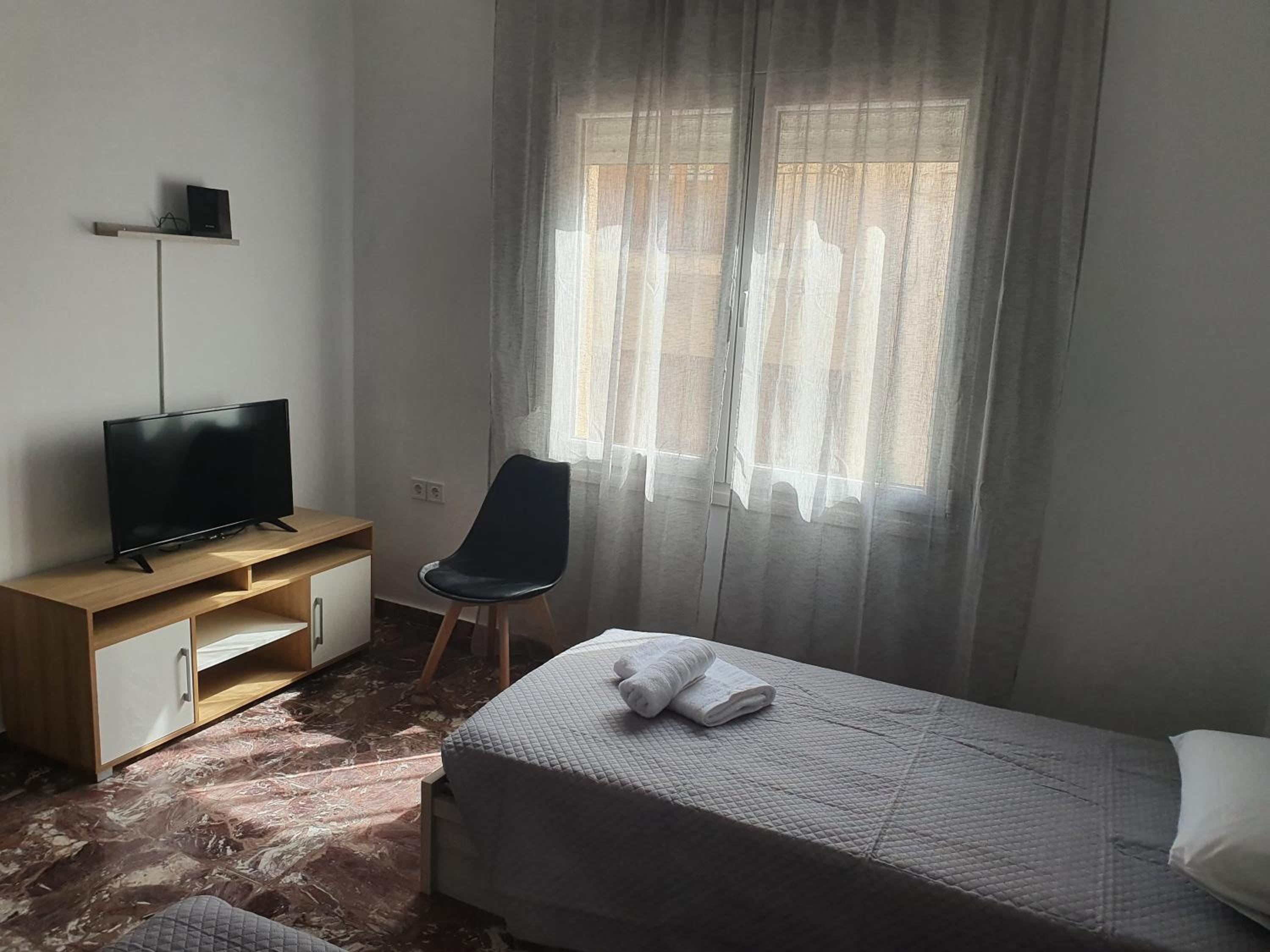 One-Bedroom Apartment - Photo 19