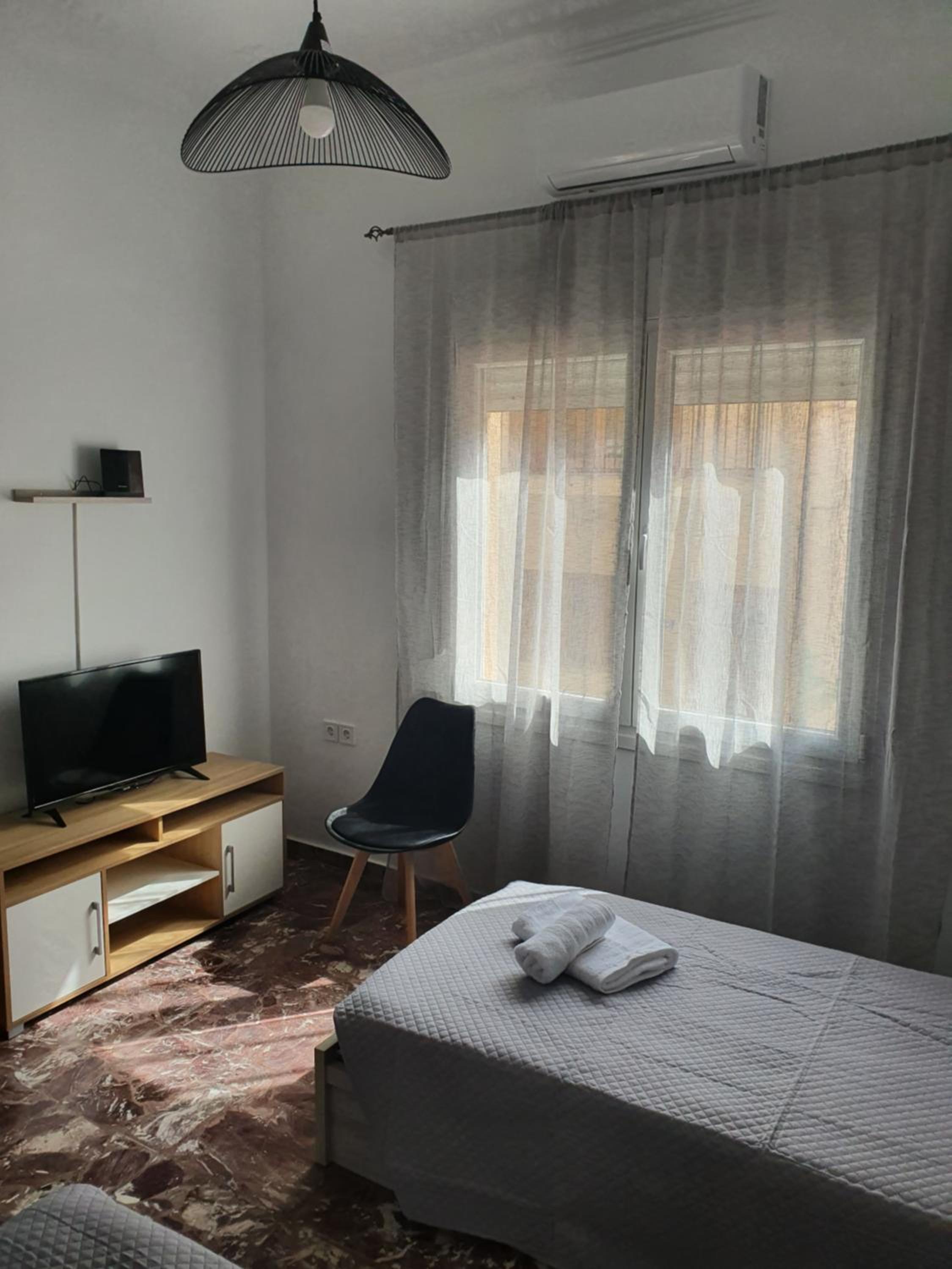 One-Bedroom Apartment - Photo 22