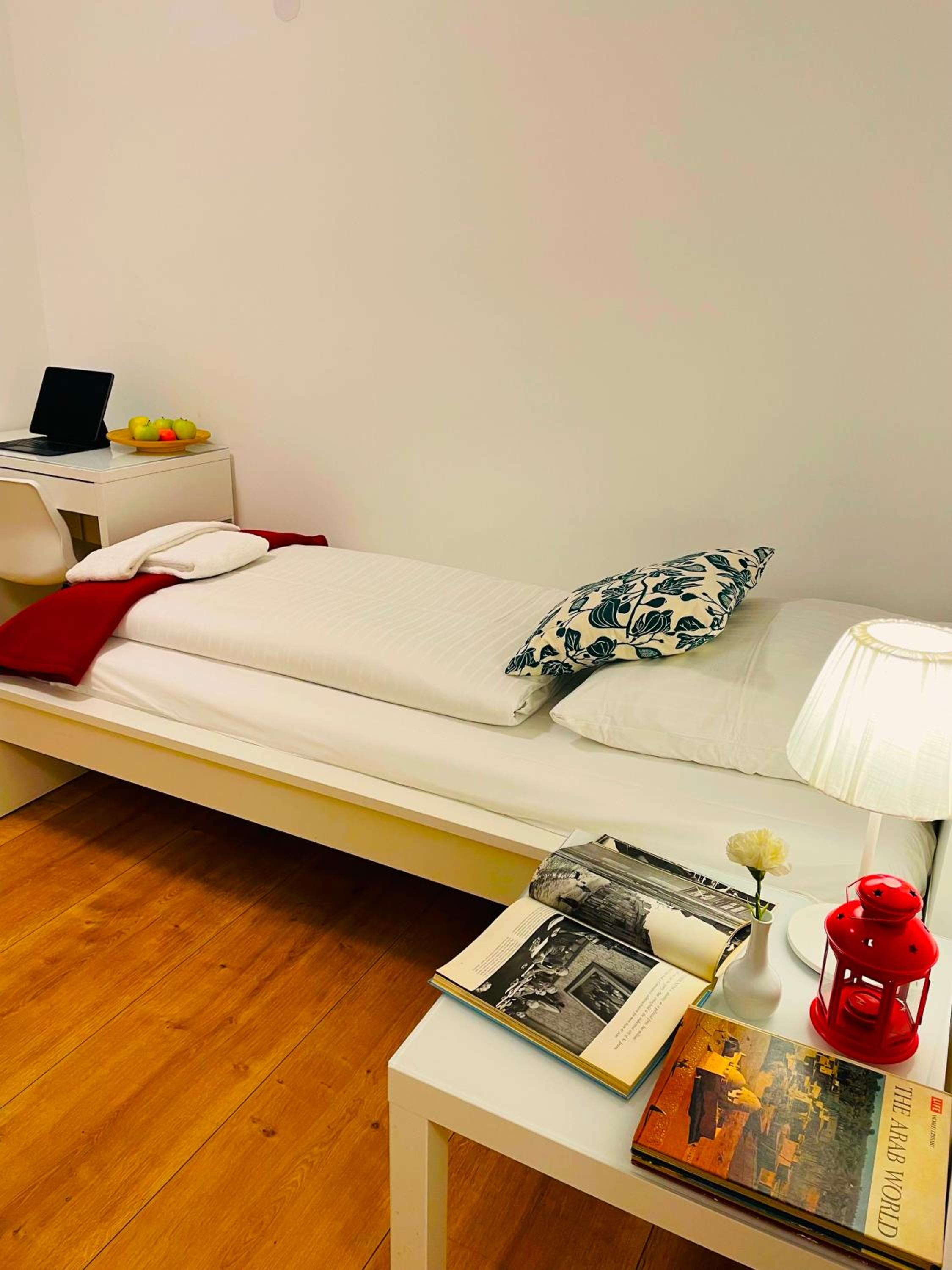 Single Room photo 3