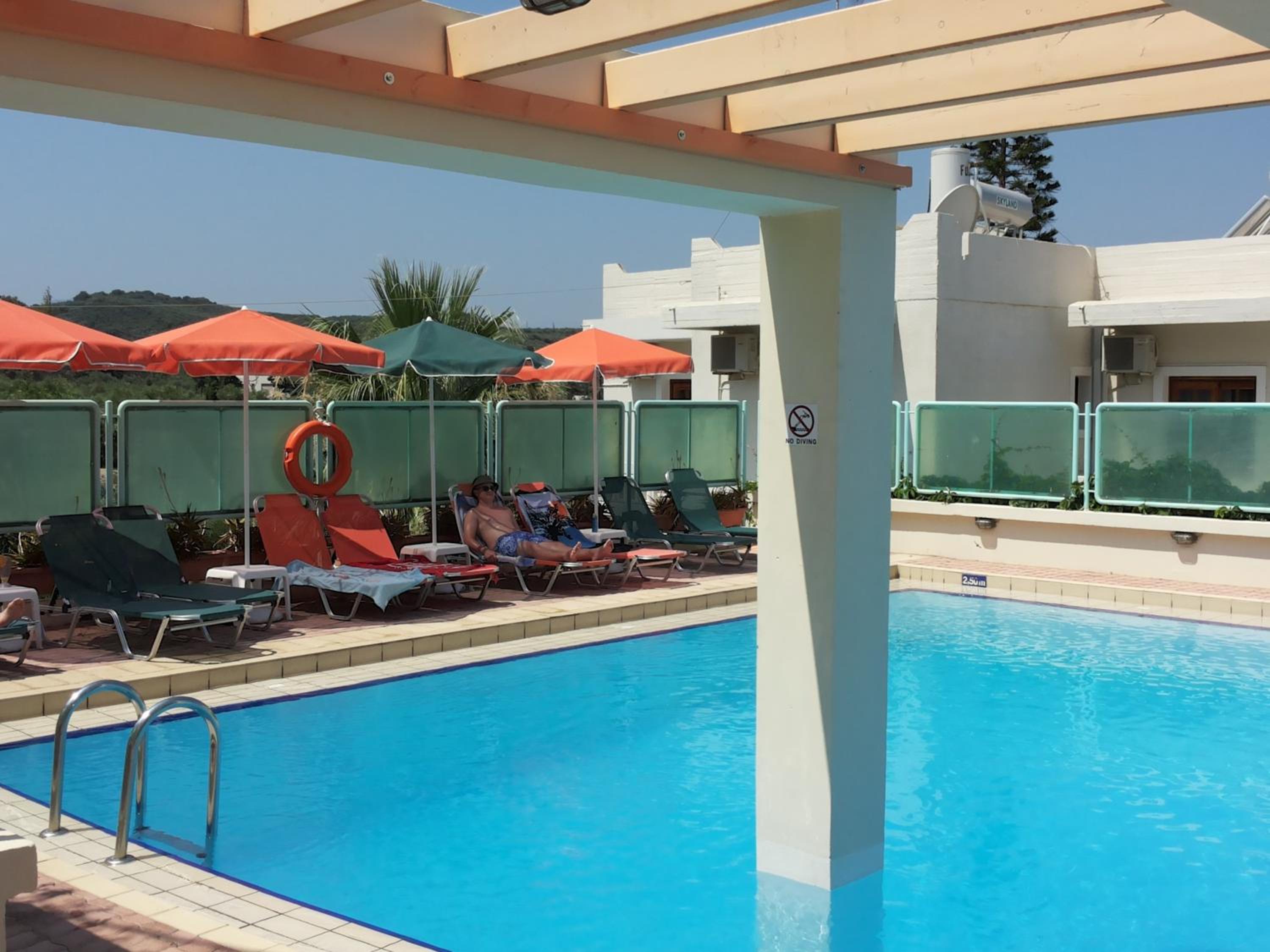 Special Offer - One-Bedroom Apartment - Photo 5