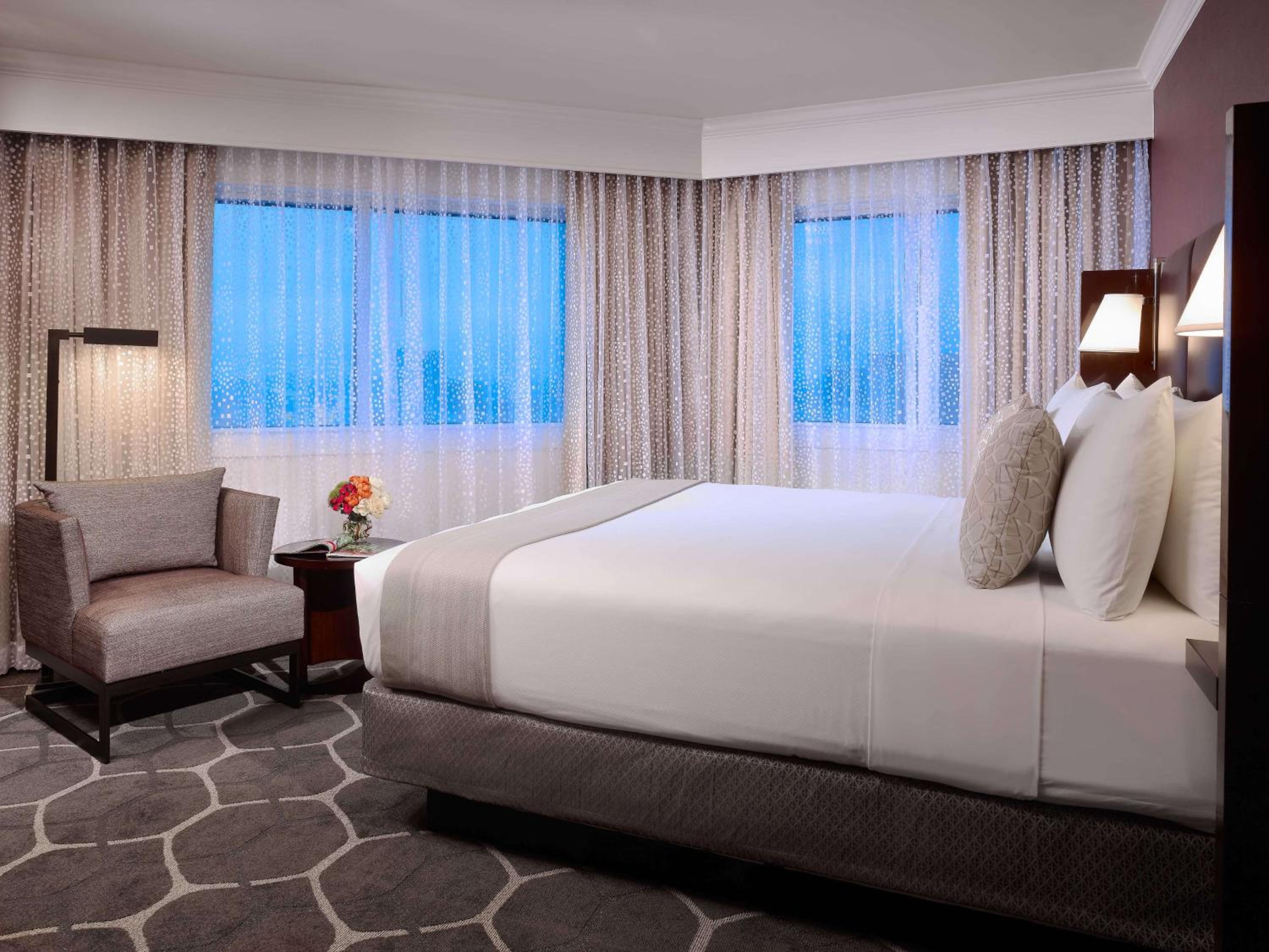 One-Bedroom King Suite photo 1