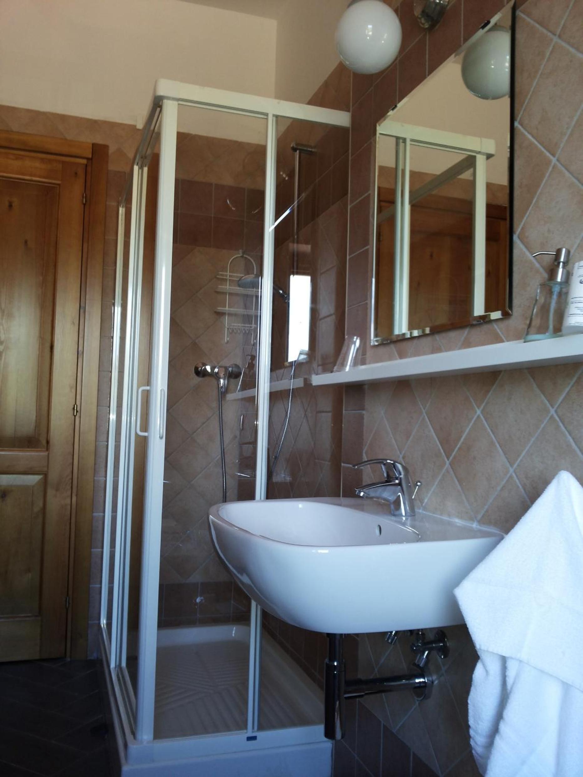 Double or Twin Room photo 2