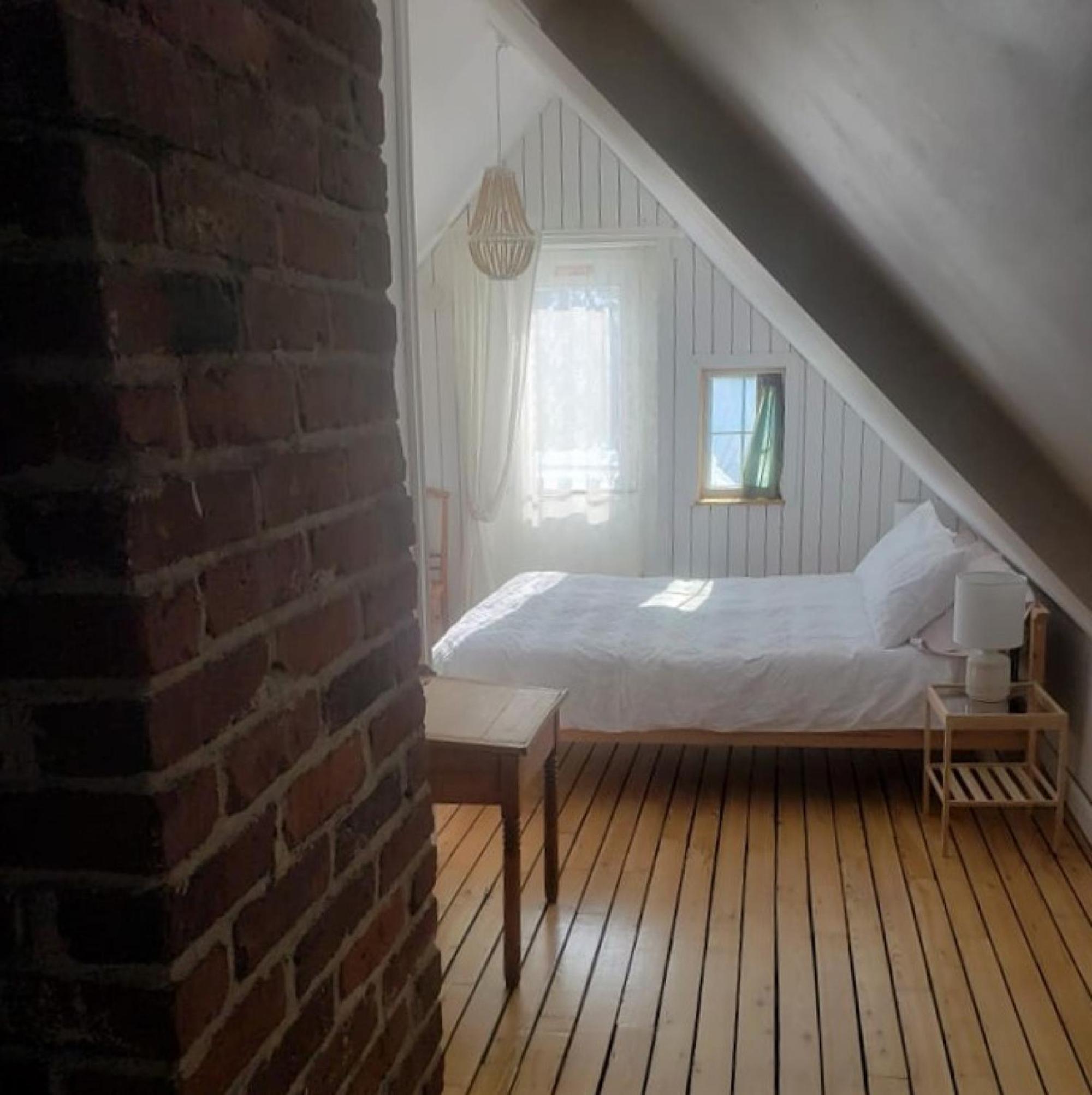 Queen Room with Spa Bath