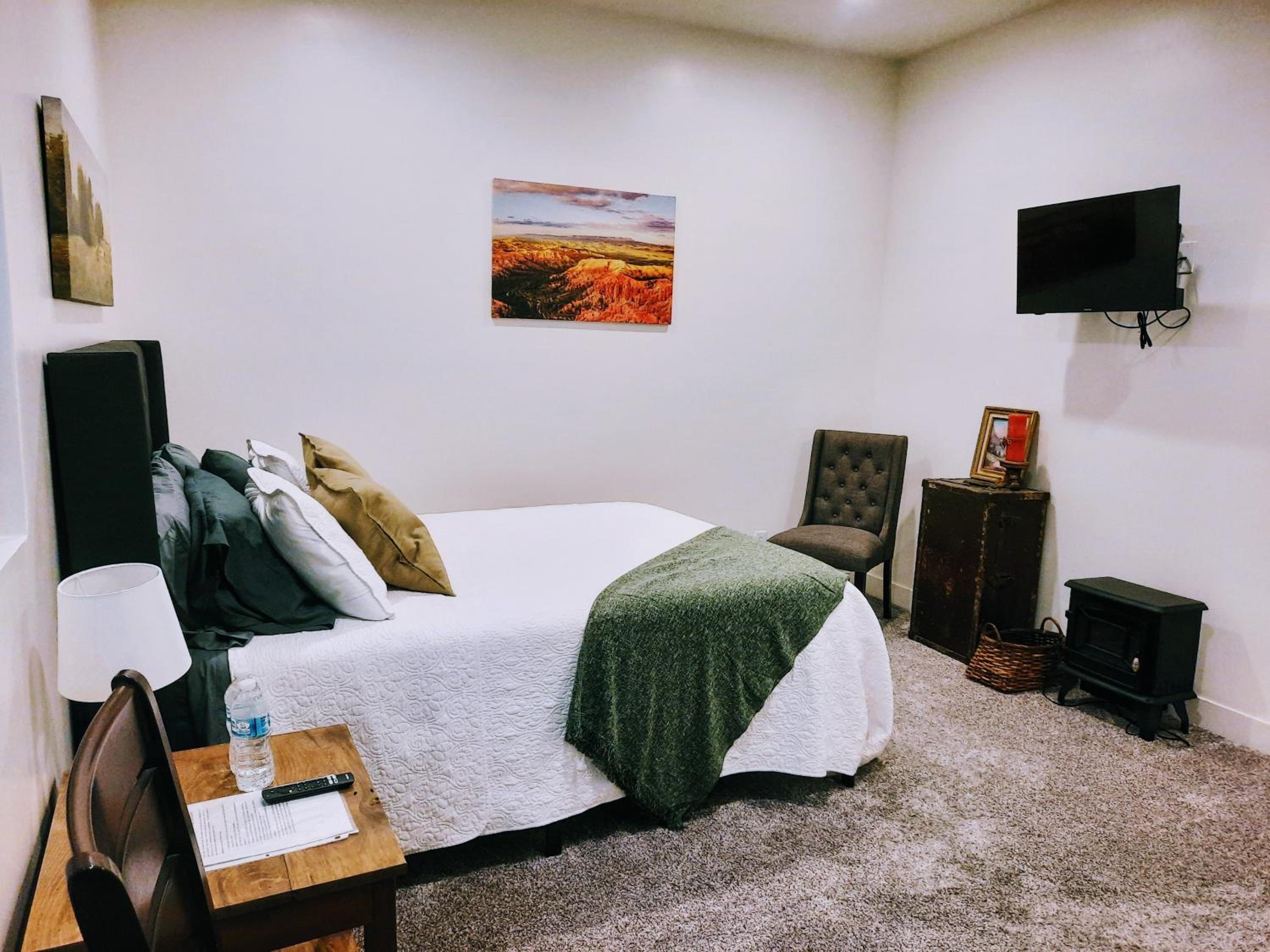 Double Room with Private Bathroom photo 3