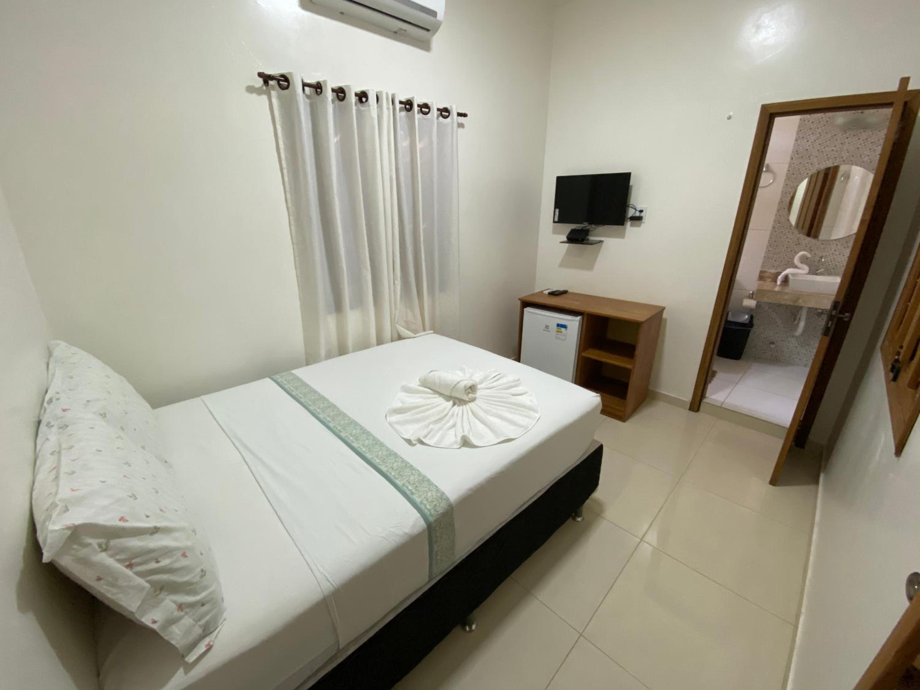 Standard Double Room - Photo 2