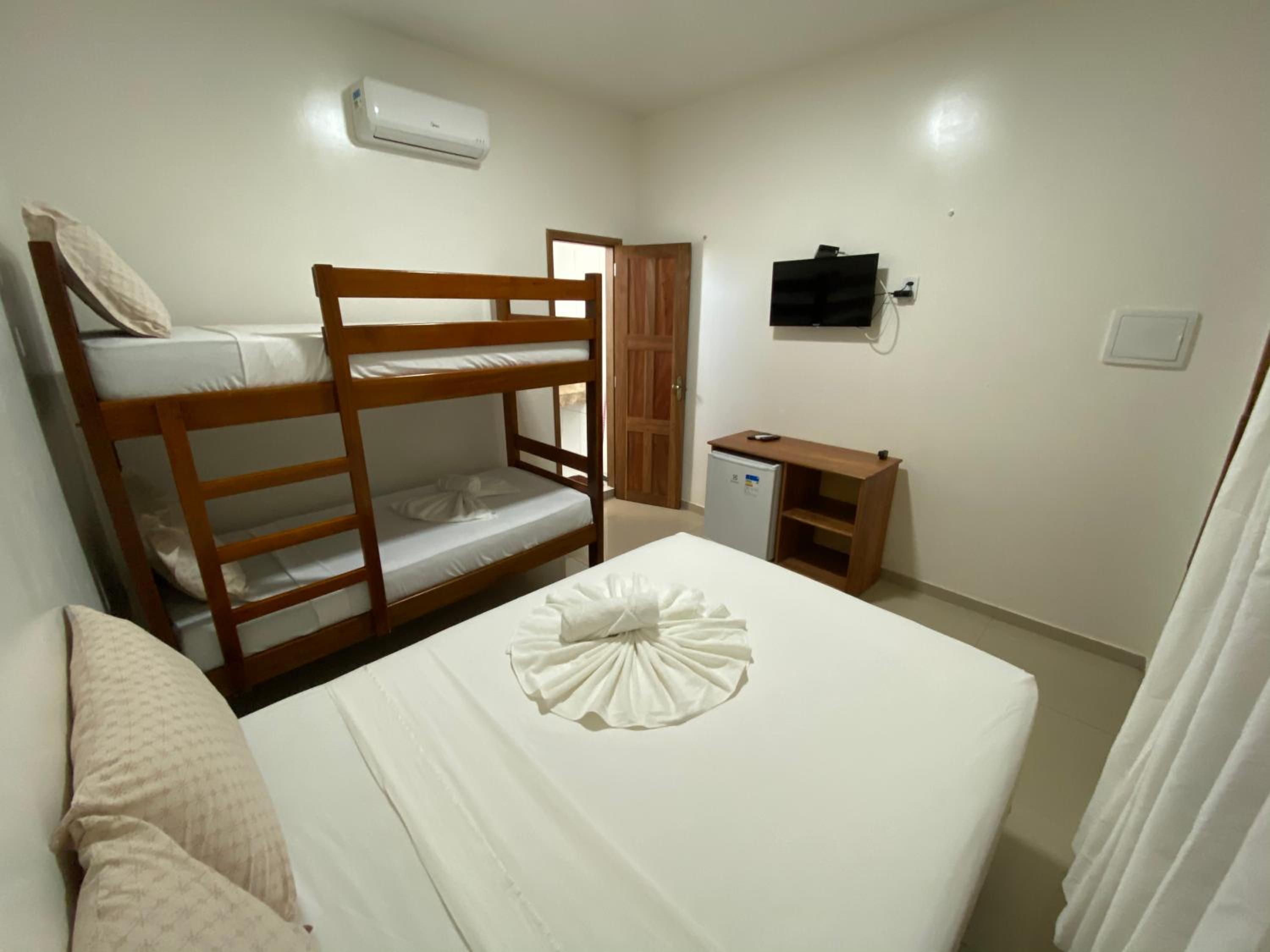 Quadruple Room - Photo 1