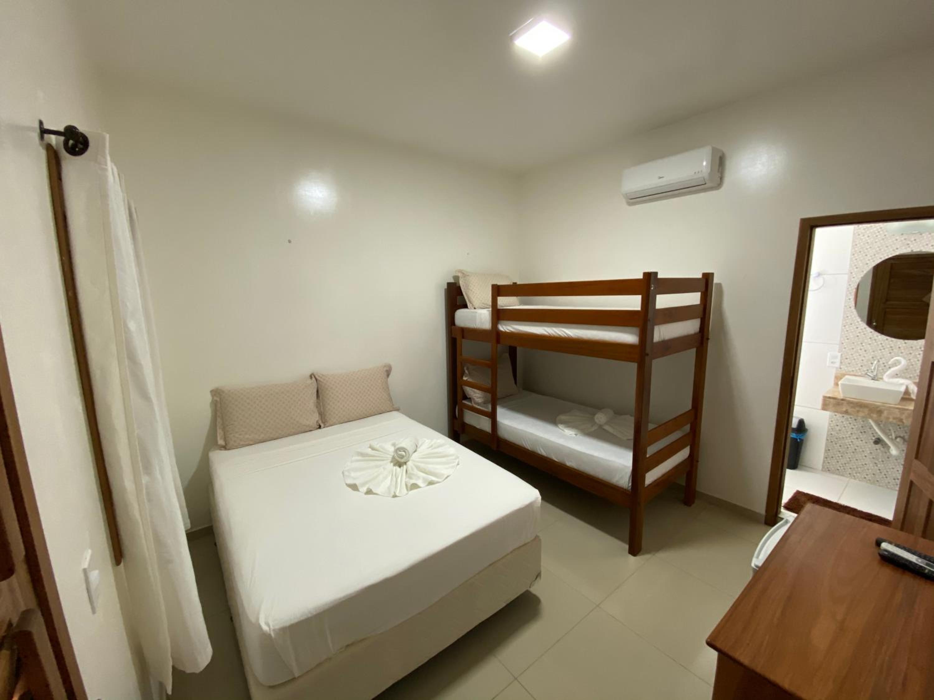 Quadruple Room - Photo 2