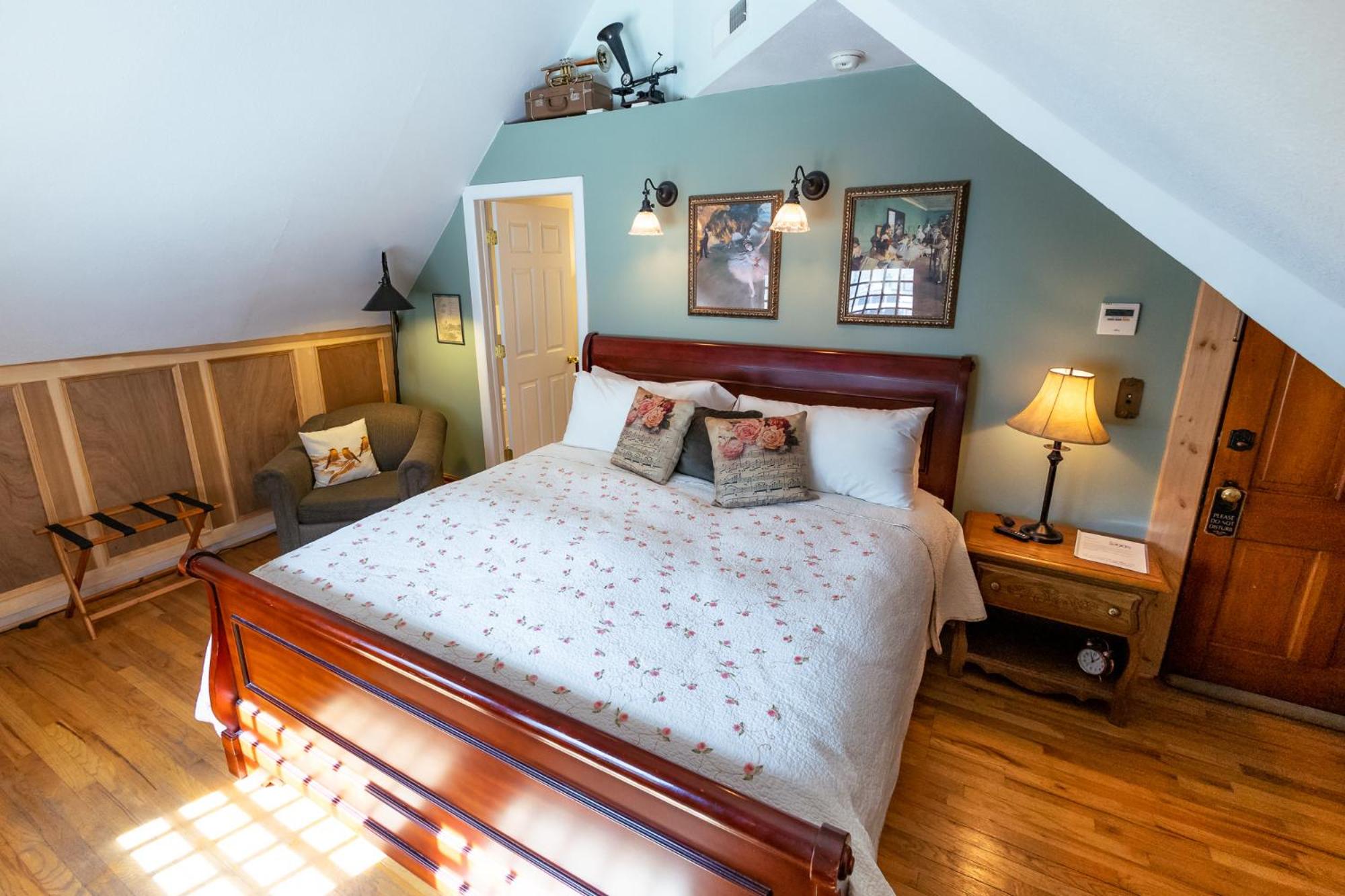 King Room