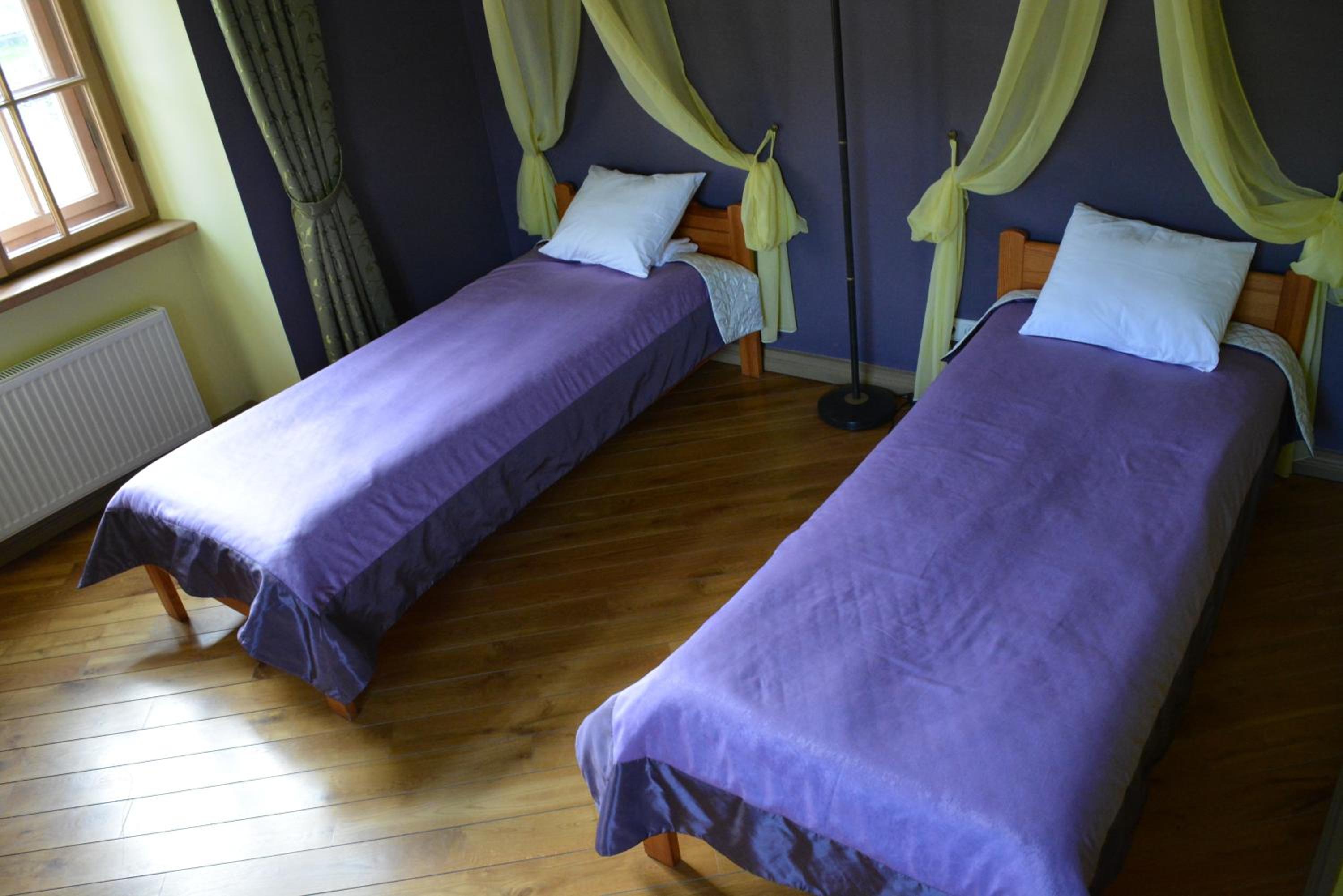 Double or Twin Room with Bathroom photo 2