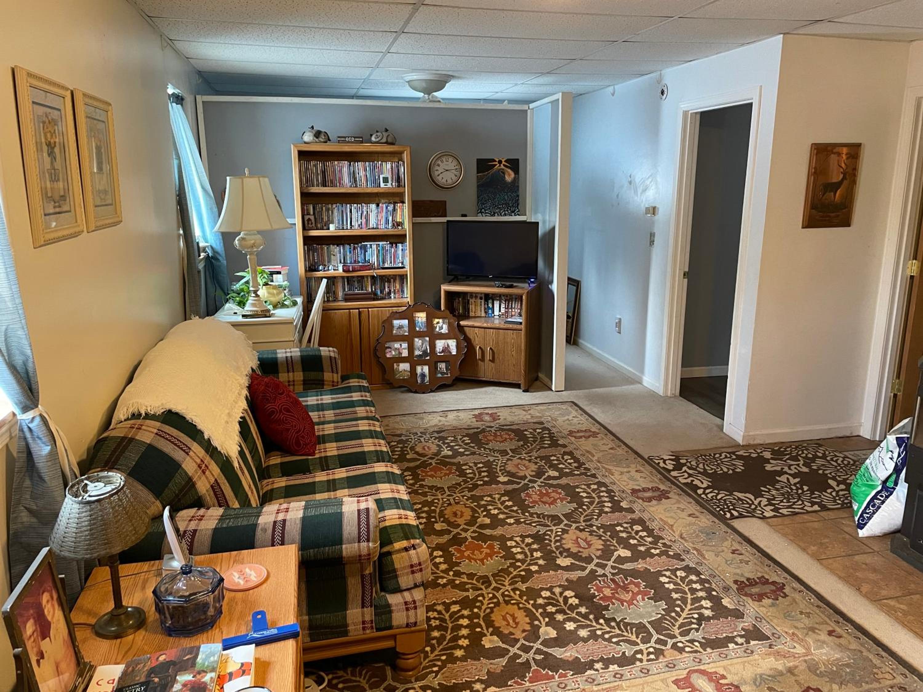 Budget Double Room - Photo 7