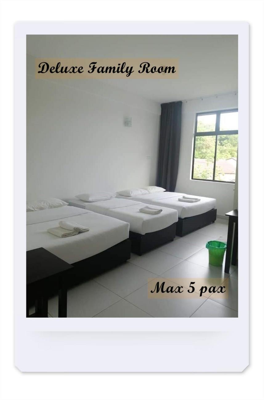 Deluxe Family Room photo 3