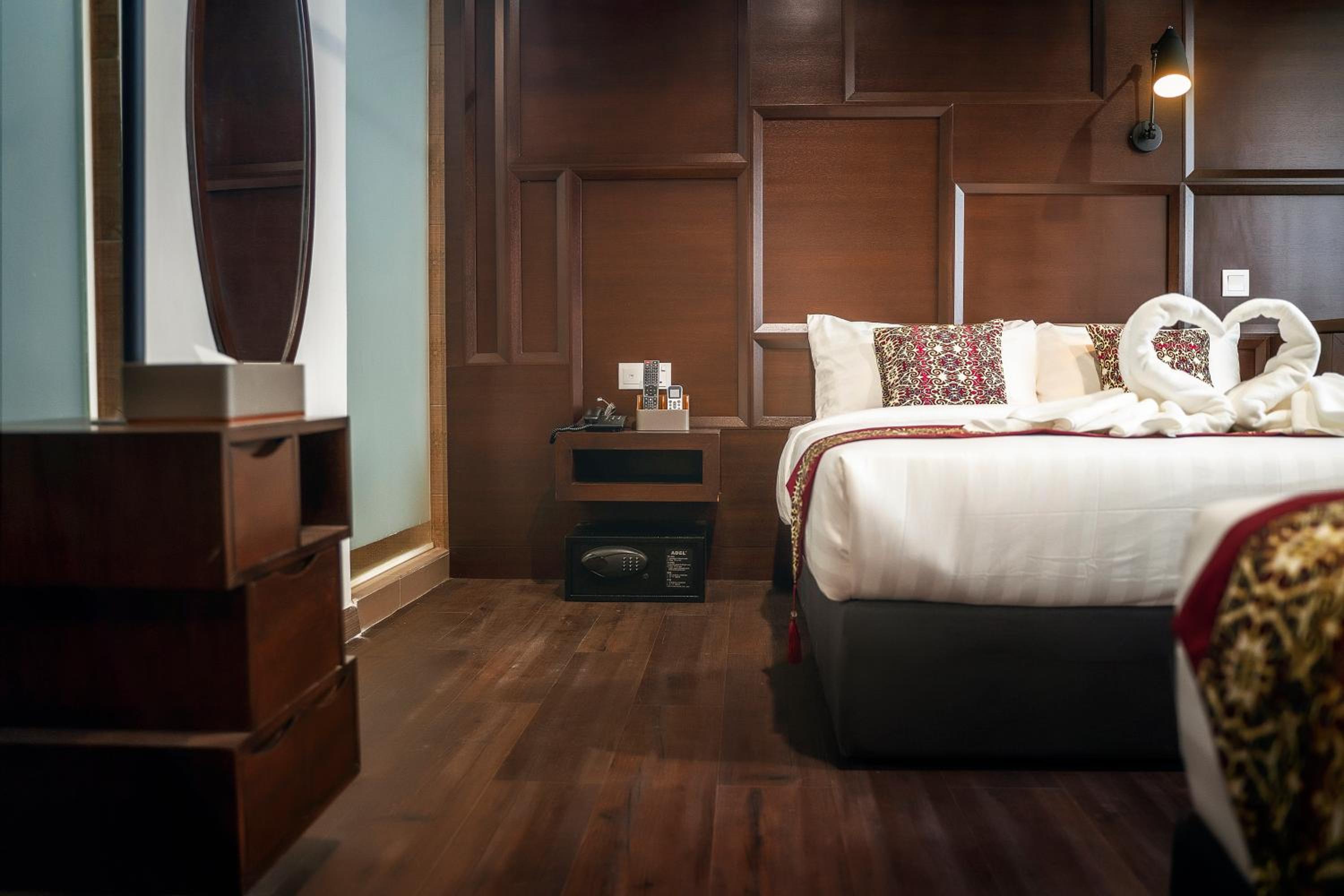 Premium Family Room with Netflix photo 2