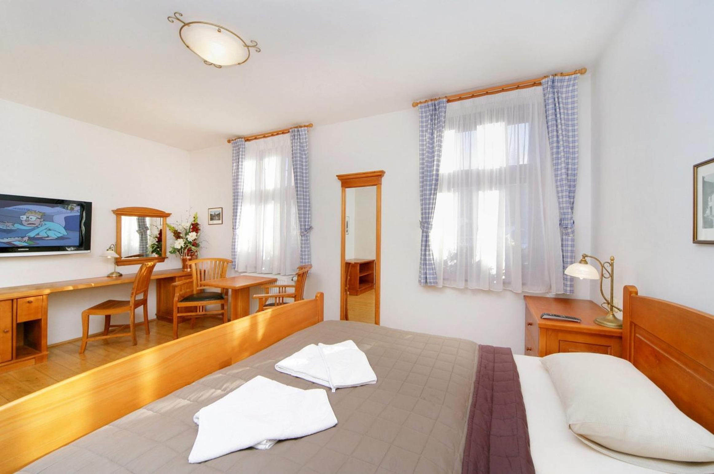Double or Twin Room photo 2