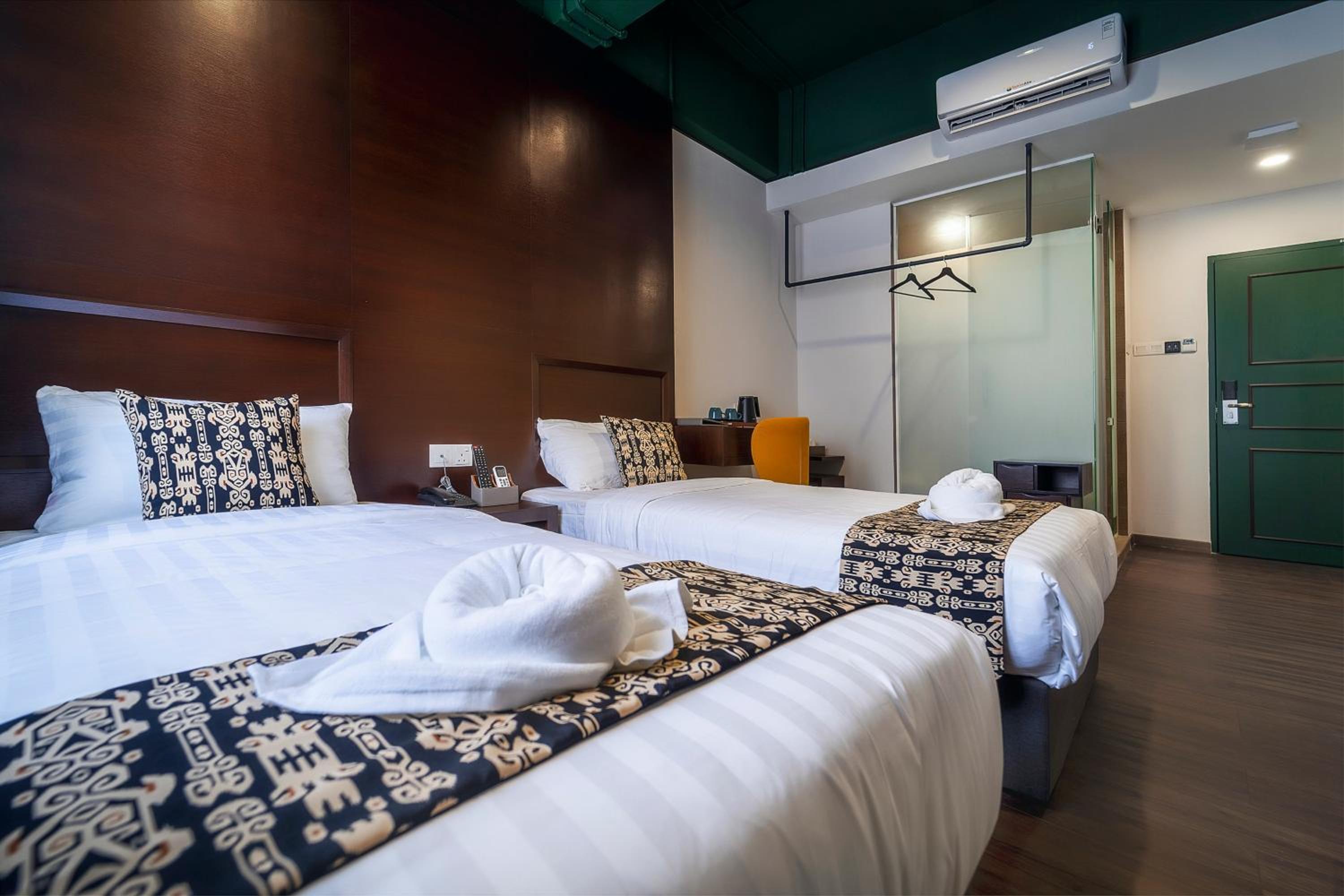 Deluxe Twin Room with Entertainment Channels photo 3