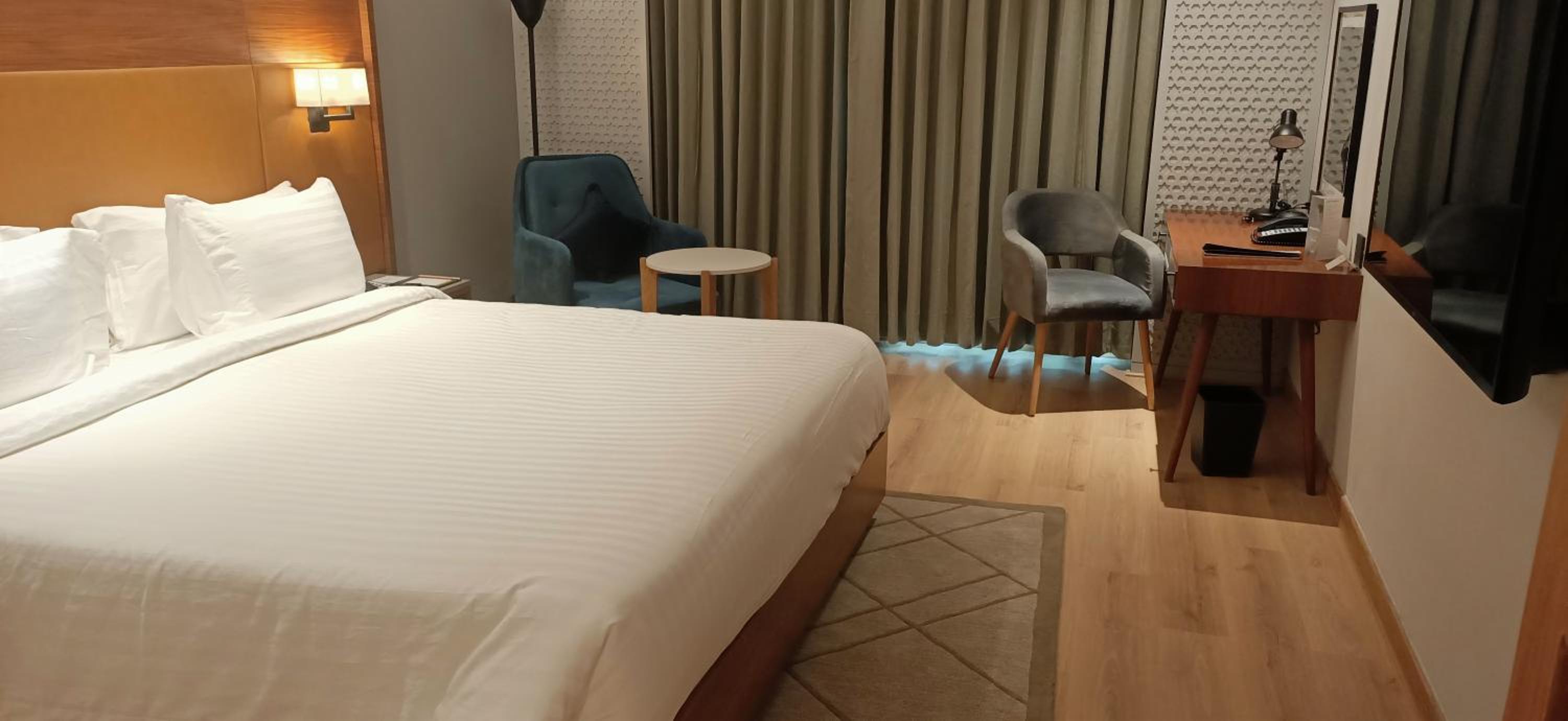 Superior Room with Valley View - Photo 4
