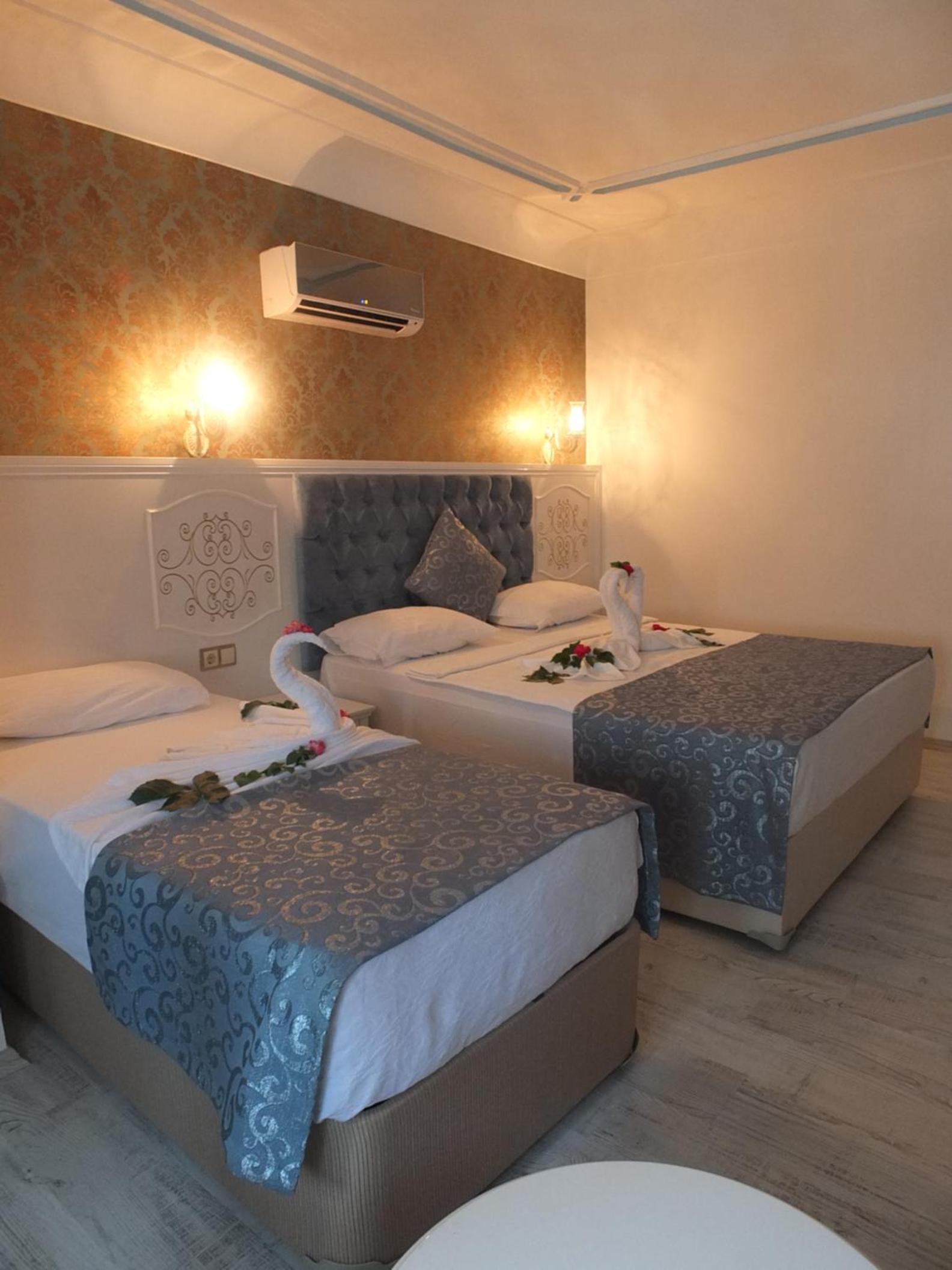 Deluxe Room with Pool View