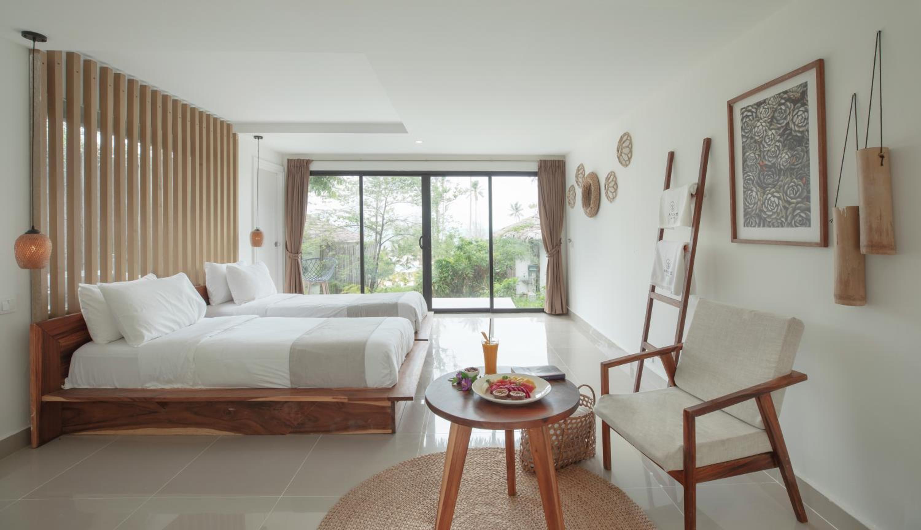 Deluxe Double Room with Balcony and Sea View - Photo 8