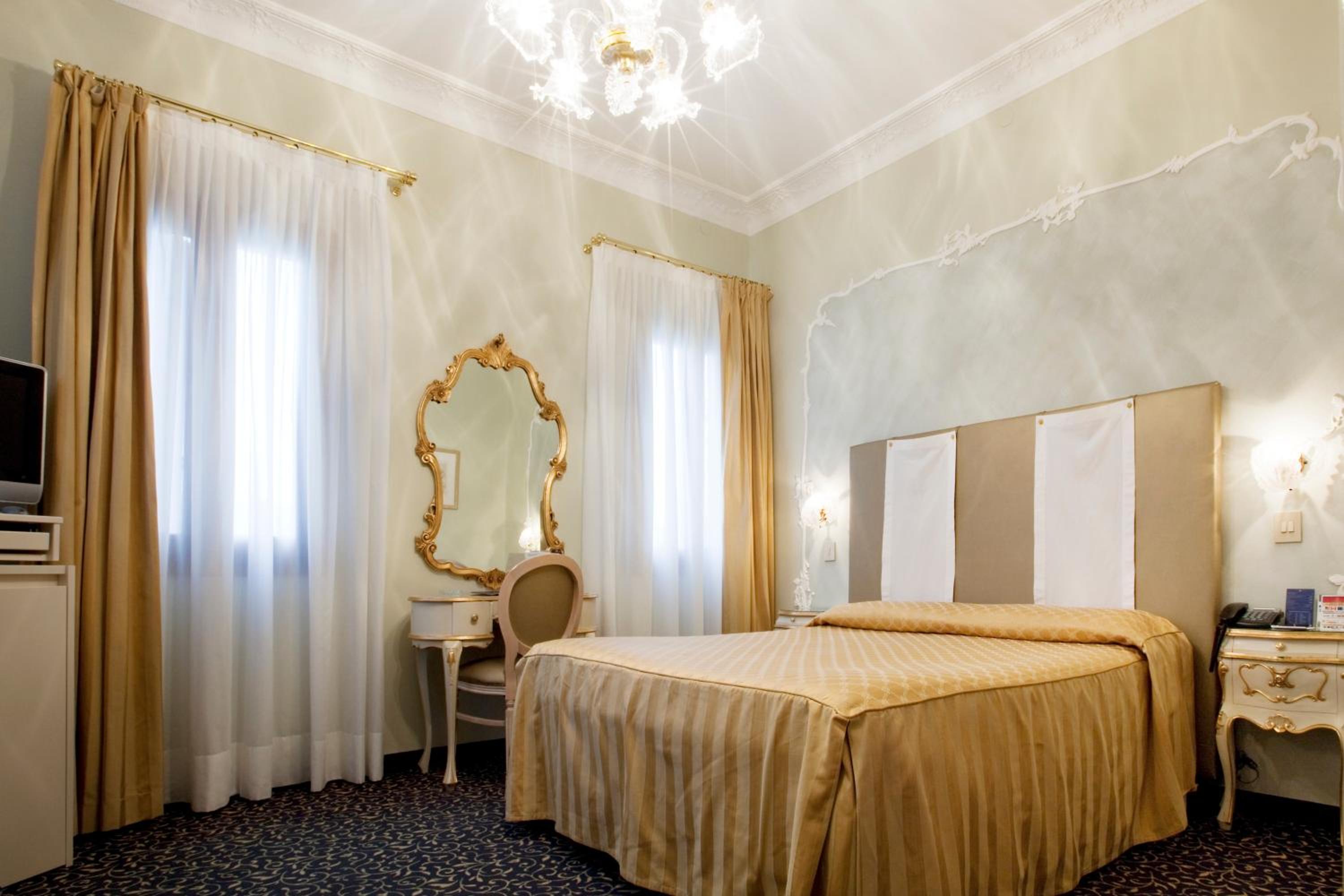 Classic Double or Twin Room