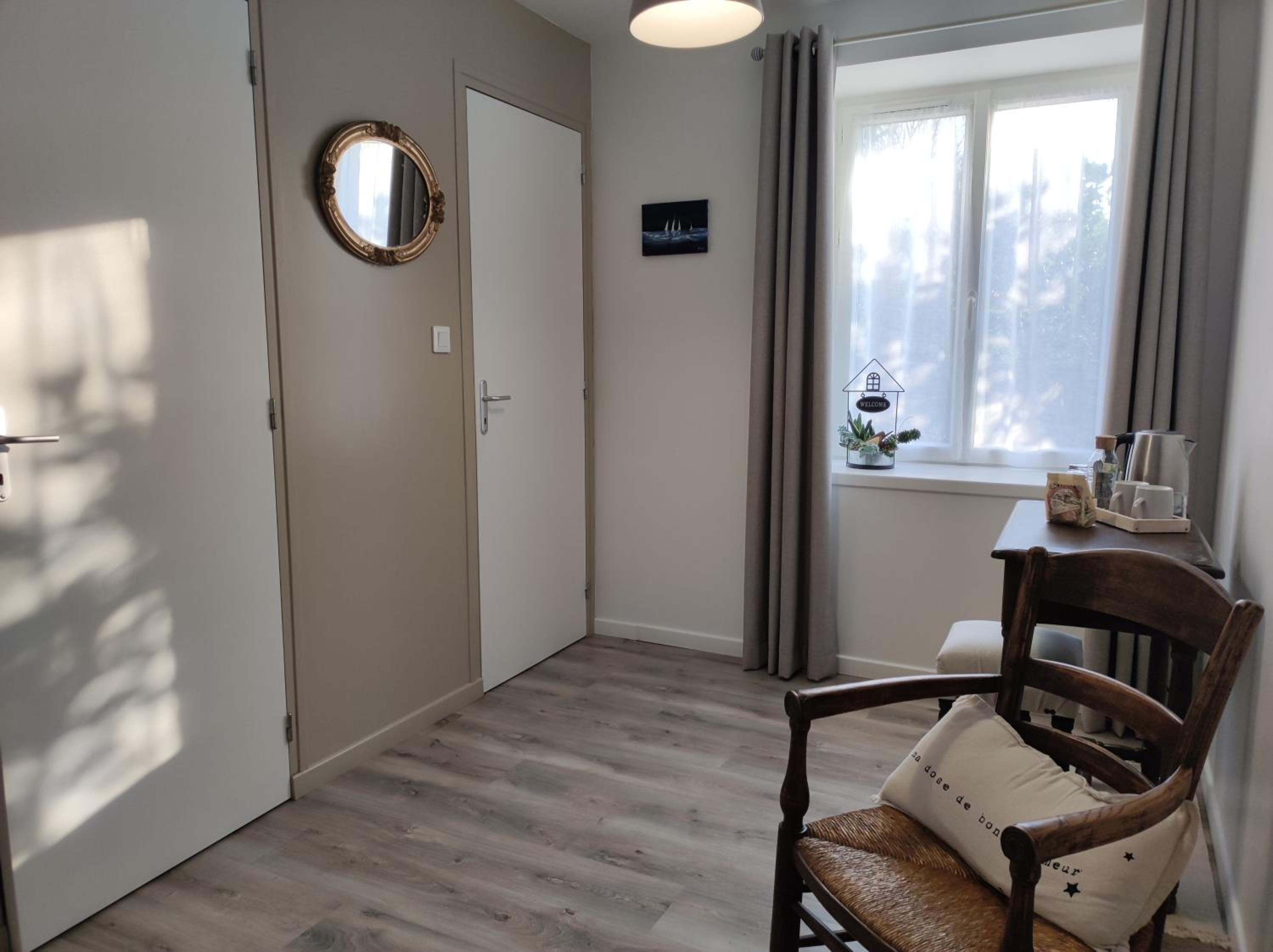 Double Room with Private Bathroom photo 3