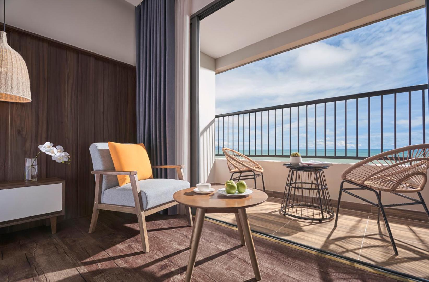 Deluxe King Ocean View