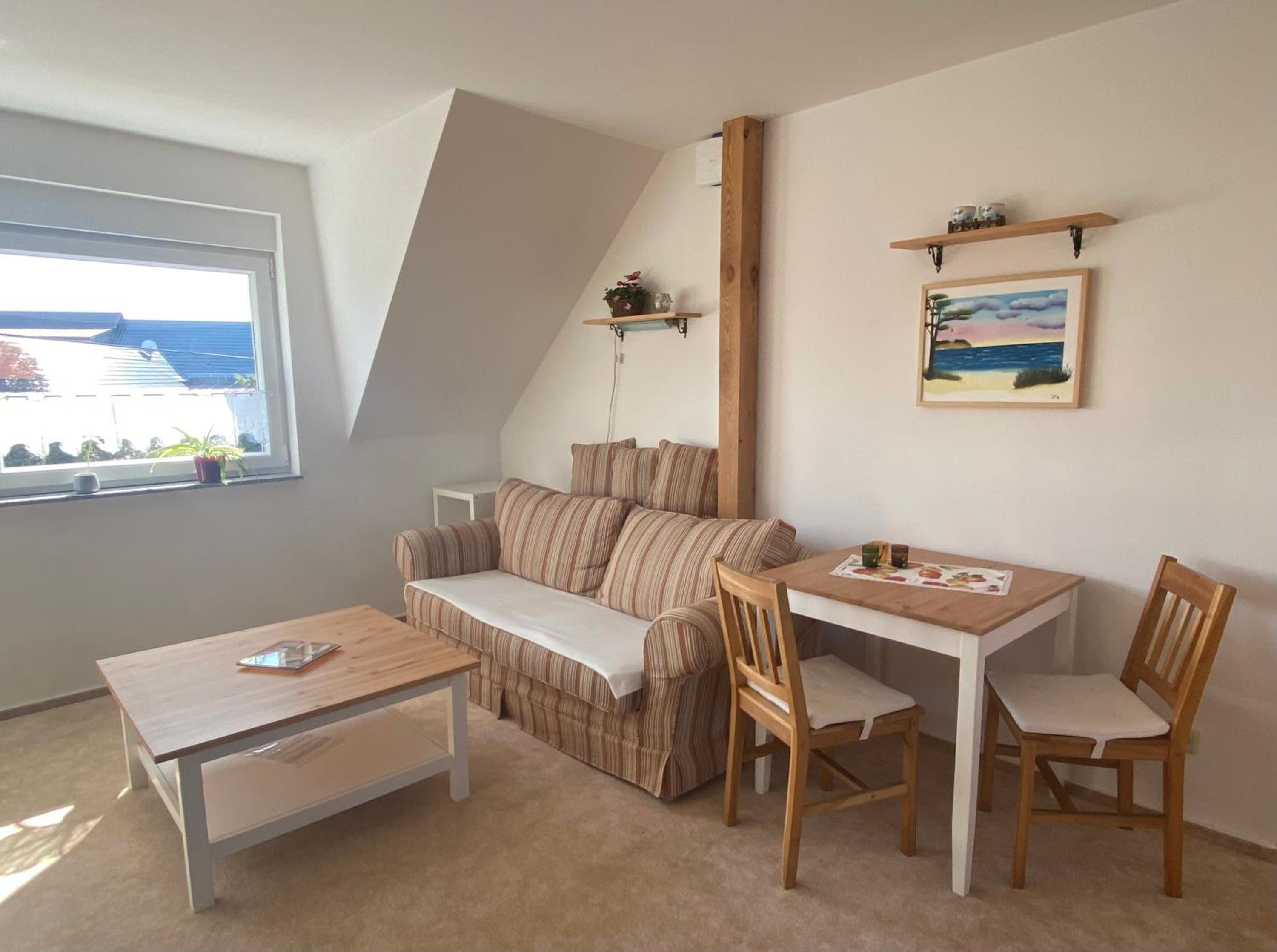 One-Bedroom Apartment photo 1