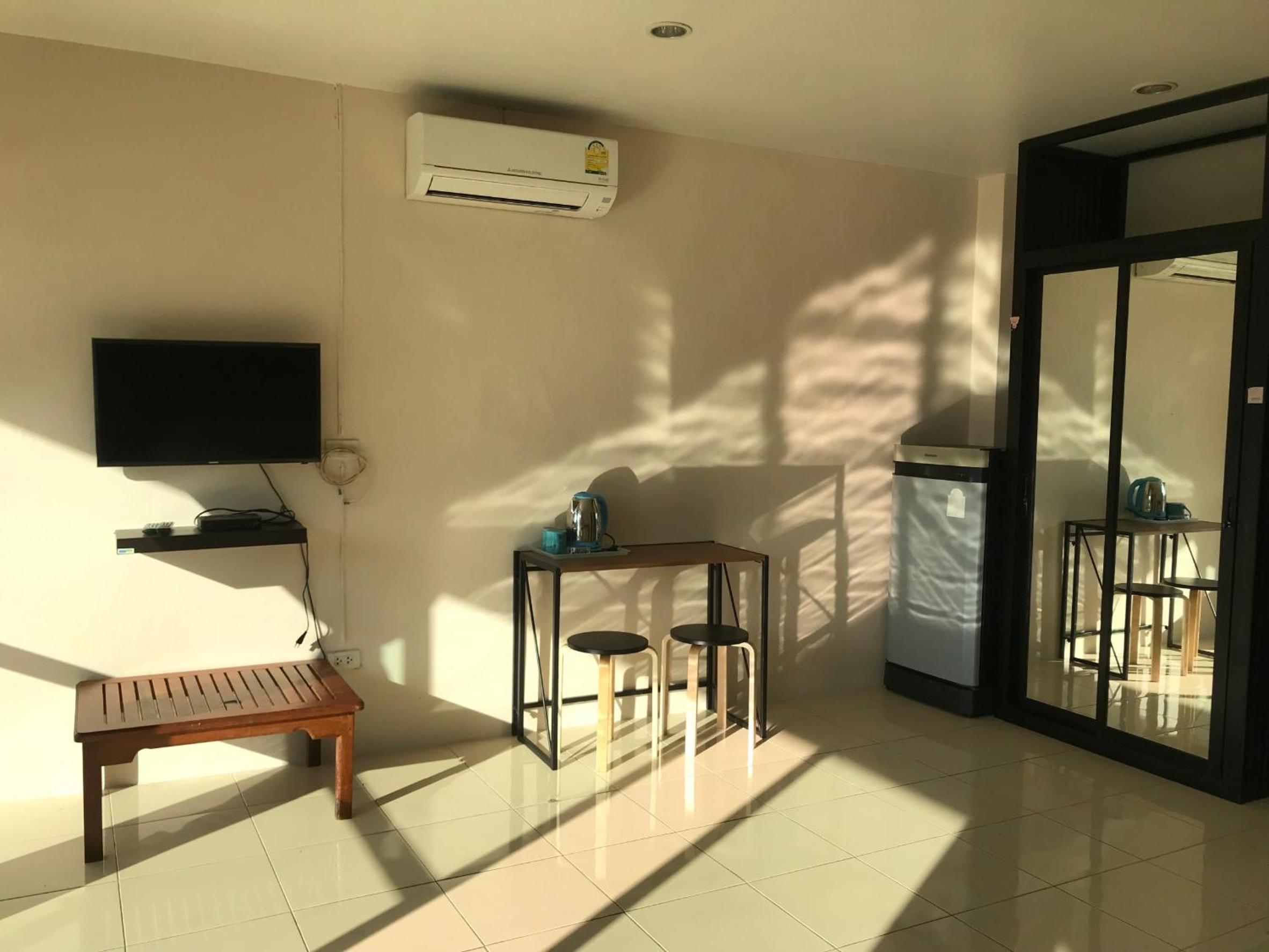 Double Room - Photo 6
